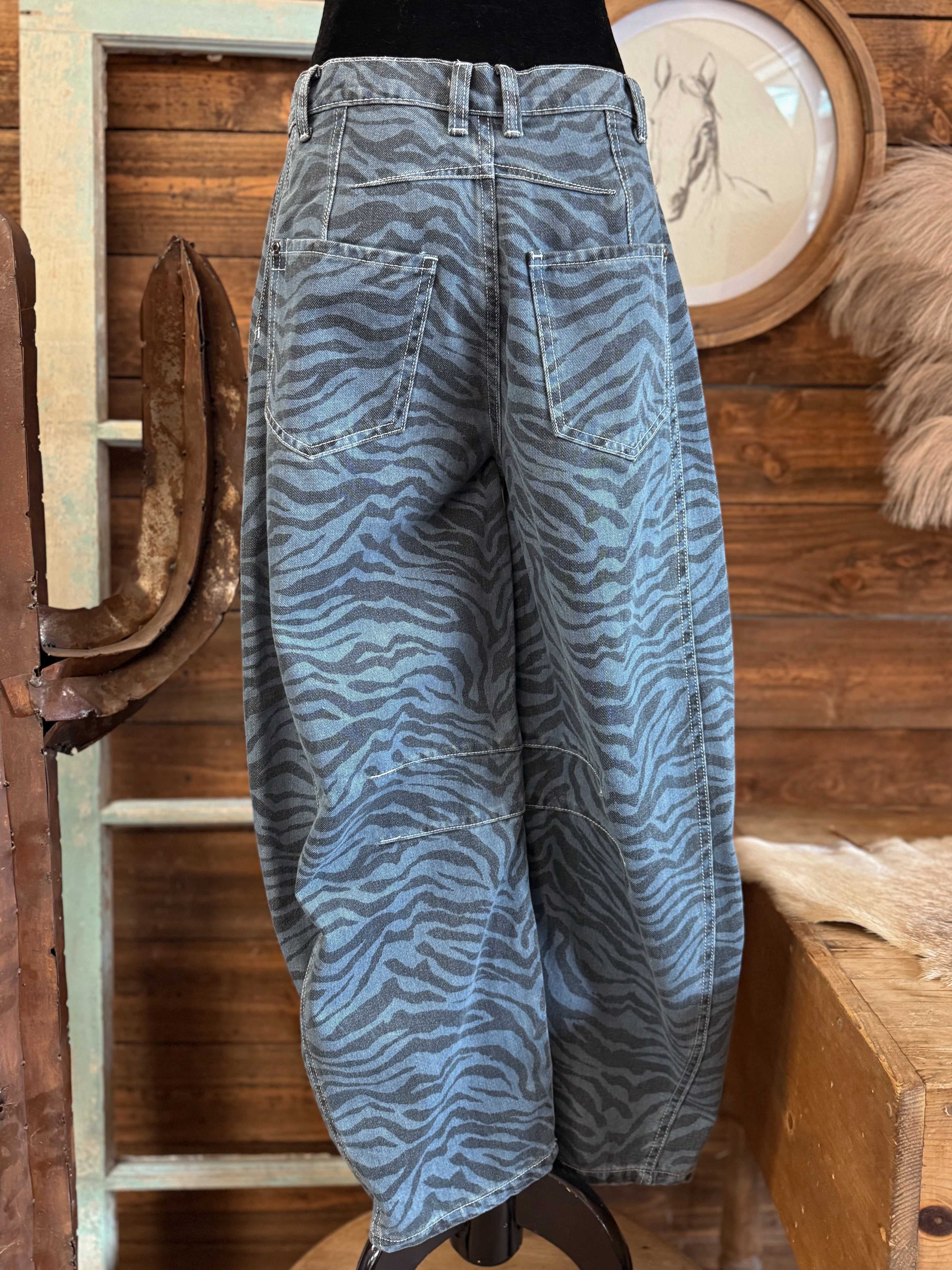 The Savvy Barrel Jeans