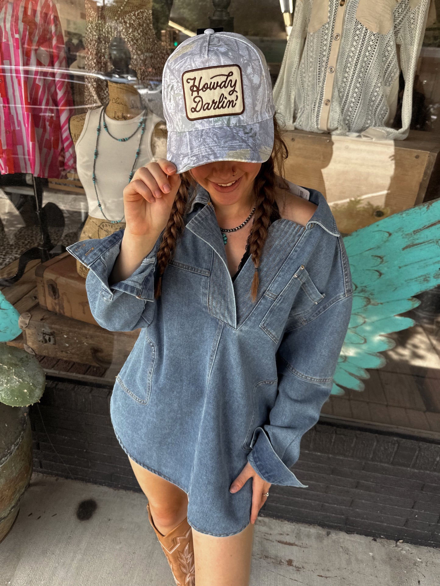 The Howdy Darlin' Trucker Hat (2 Colors)