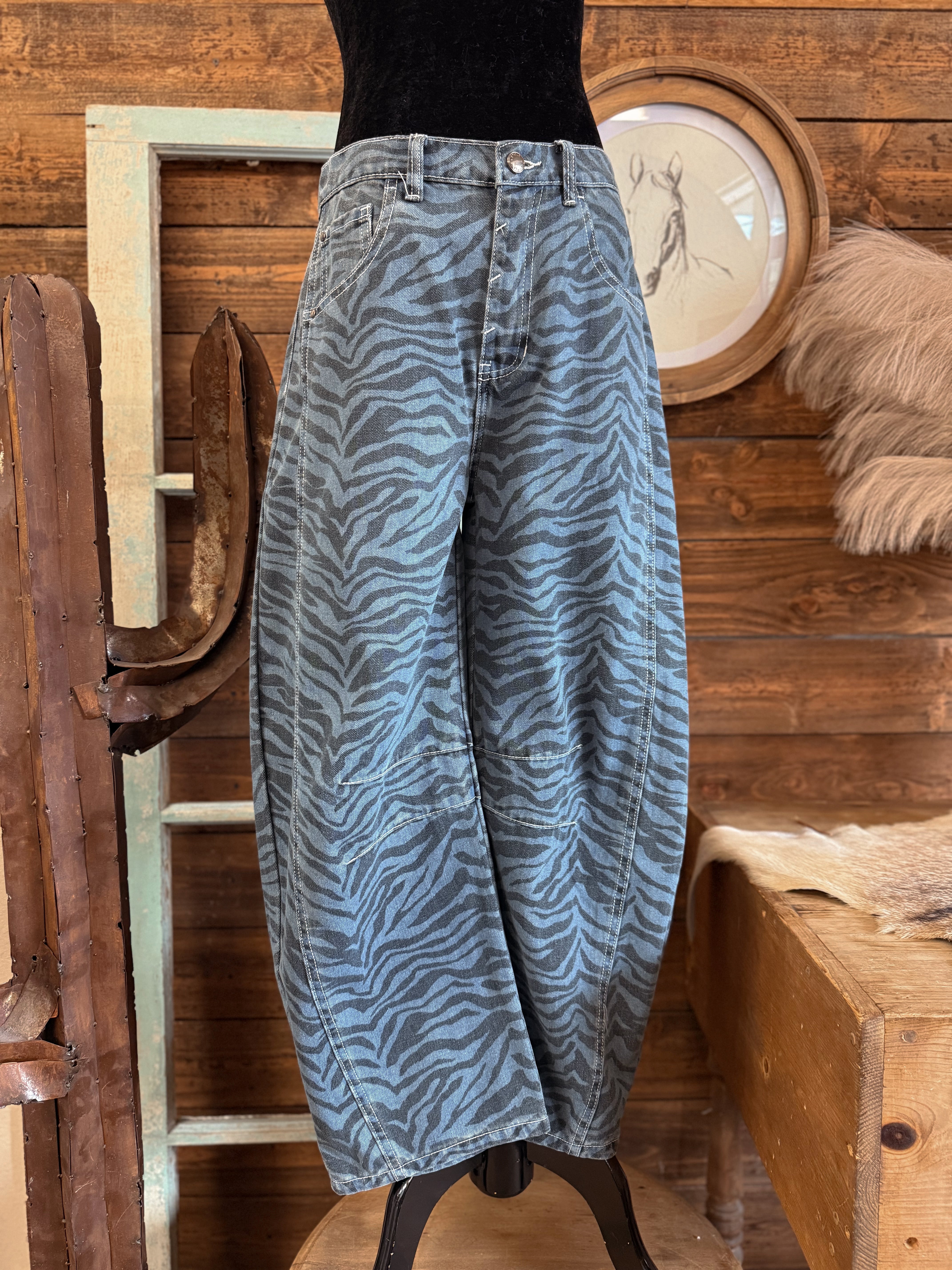 The Savvy Barrel Jeans