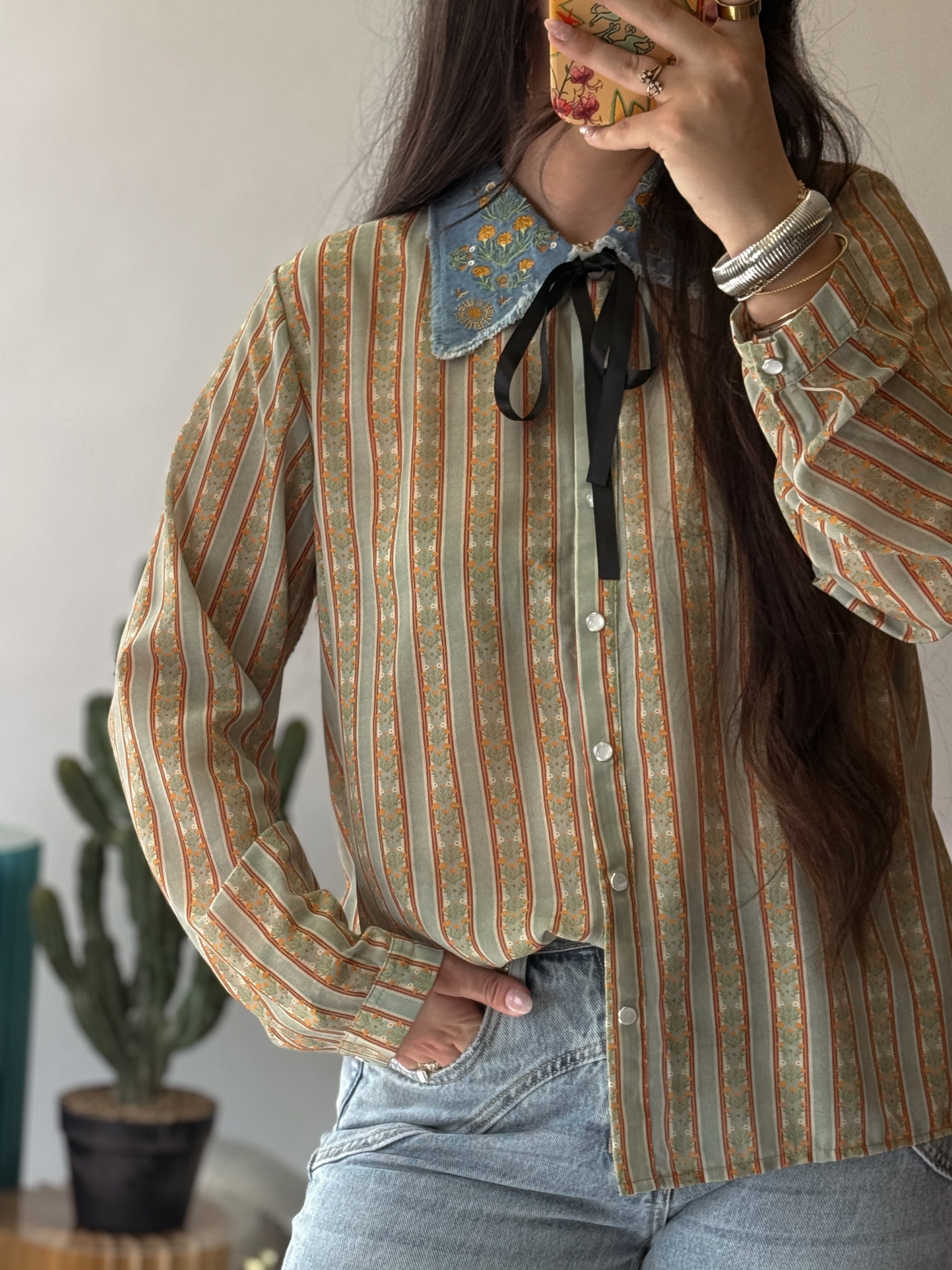 The Granny’s Vintage Pearl Snap Top