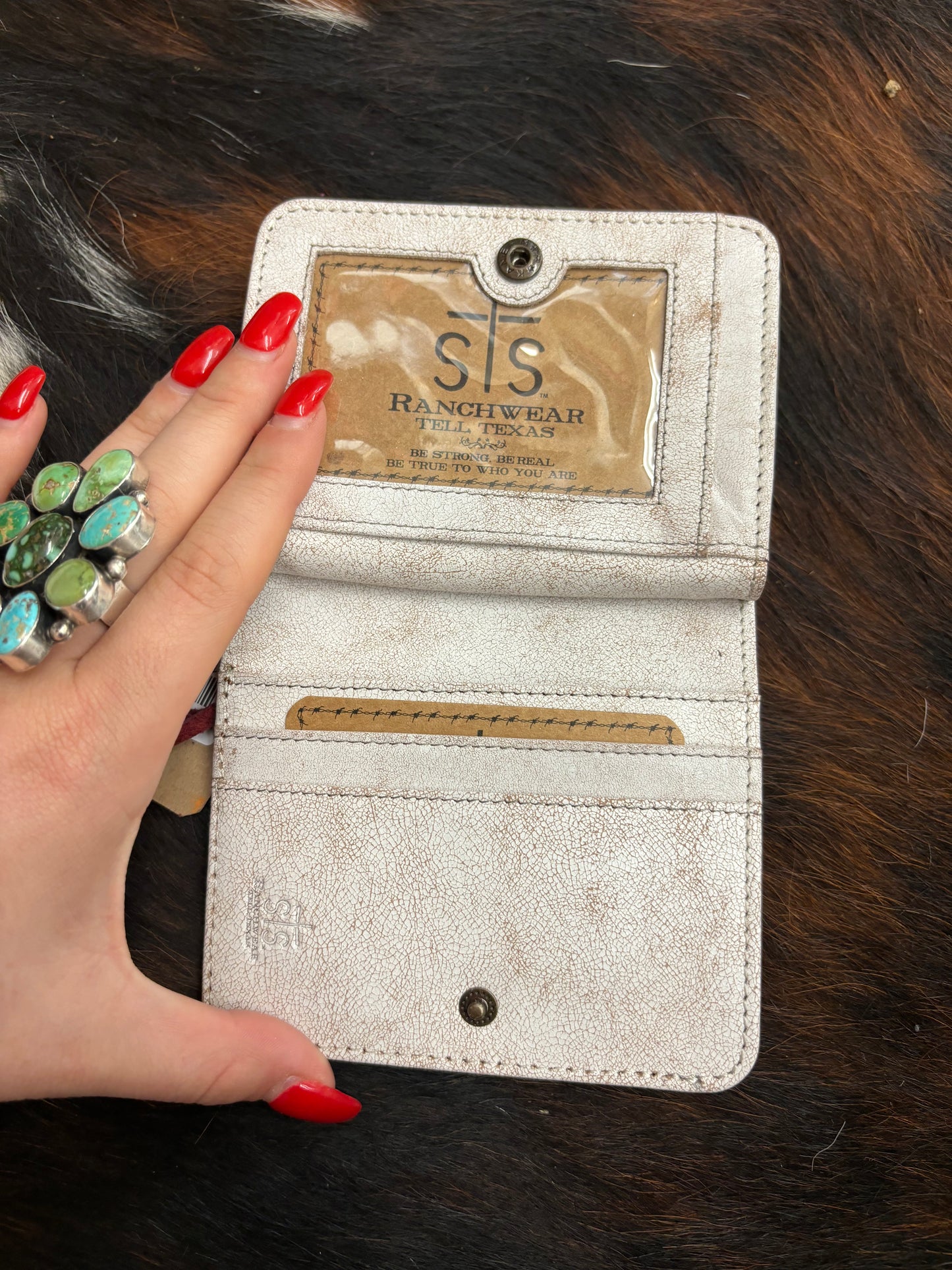 The STS Cremello Soni Wallet