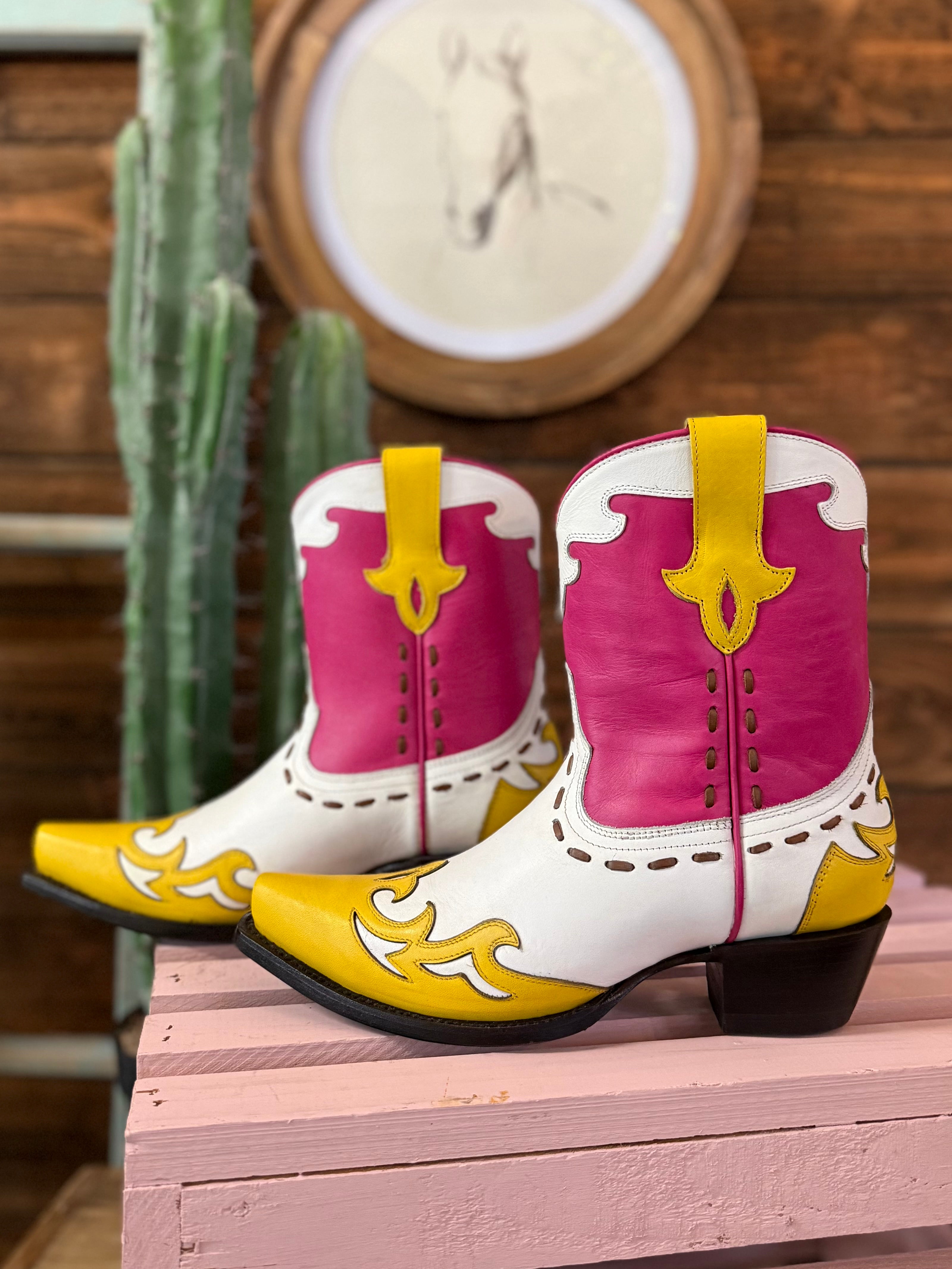 The Trippy Dippy Boots - Planet Cowboy