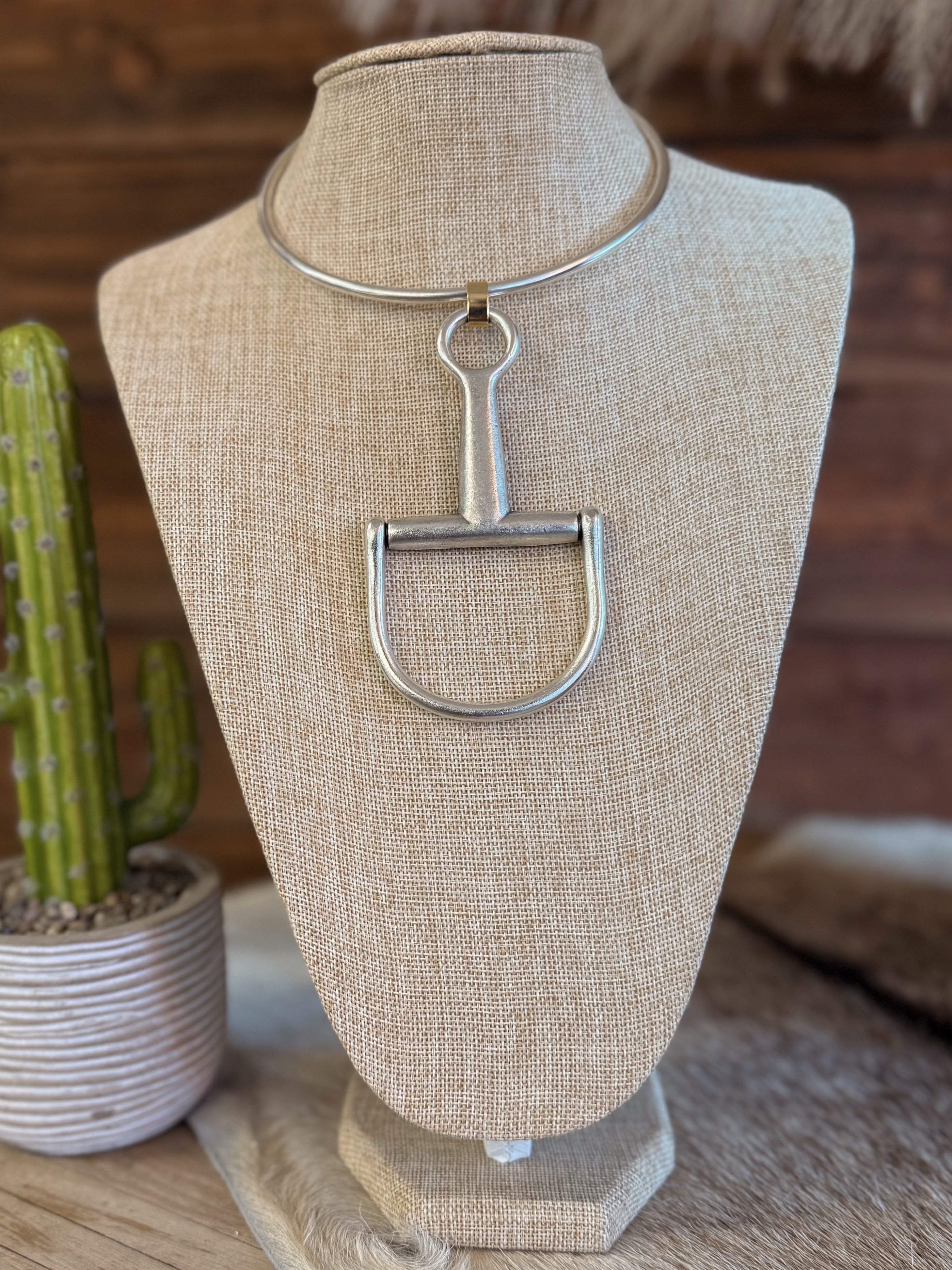 The Equestrian Choker