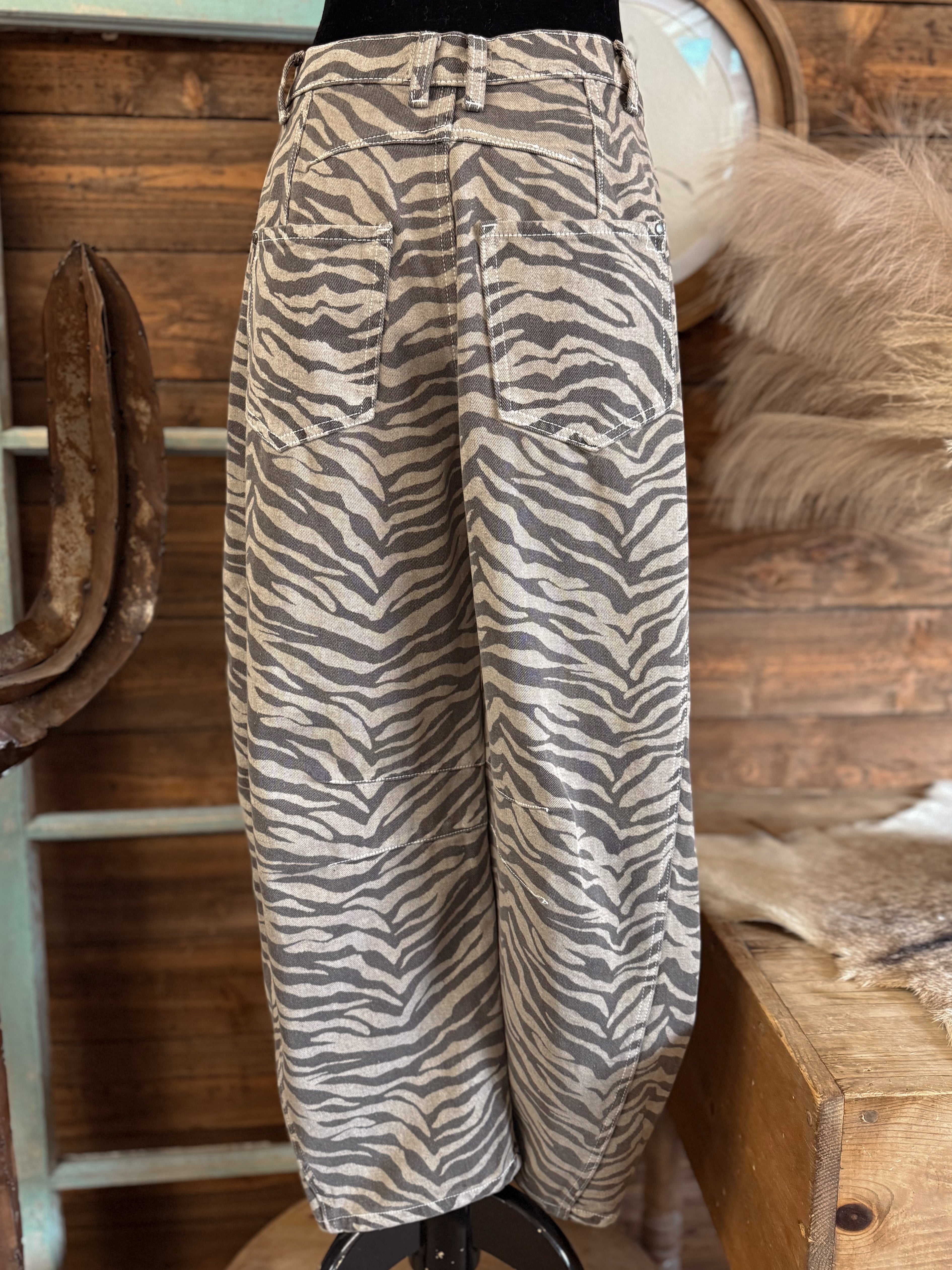 The Savvy Barrel Jeans