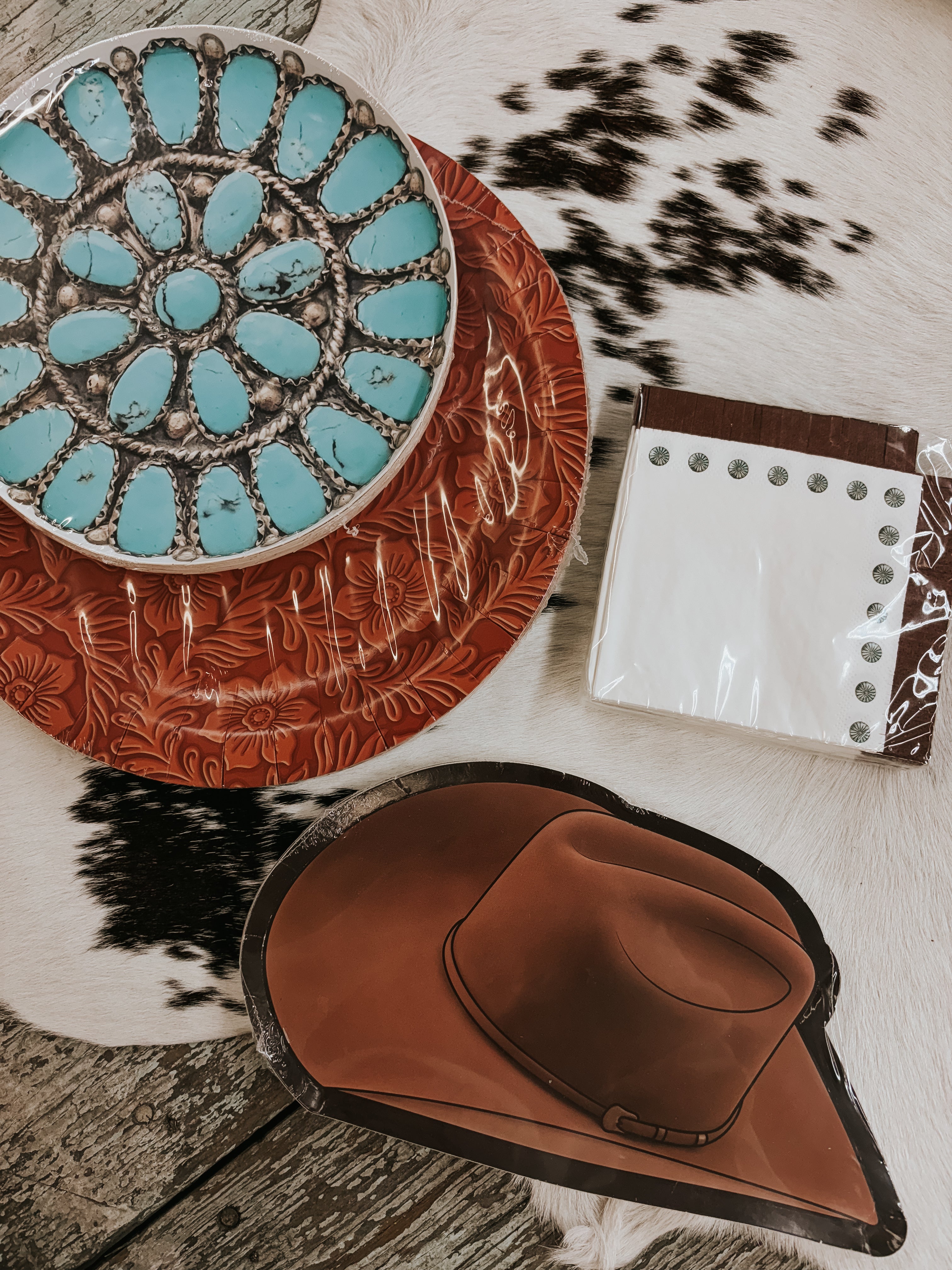 The Floral Tooled Leather Dinner Plate (Set of 8)