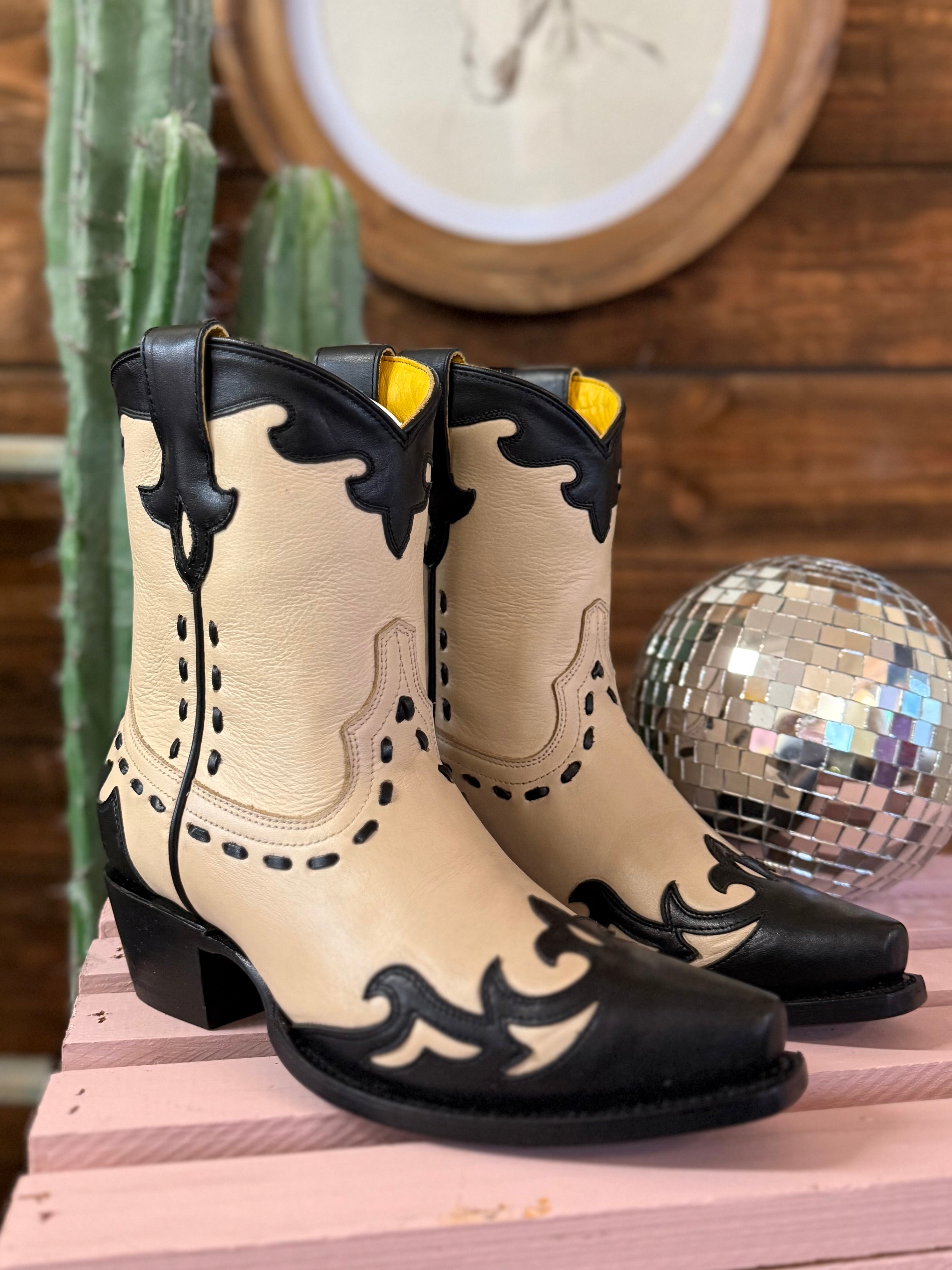 The Cookies & Cream Boot - Planet Cowboy