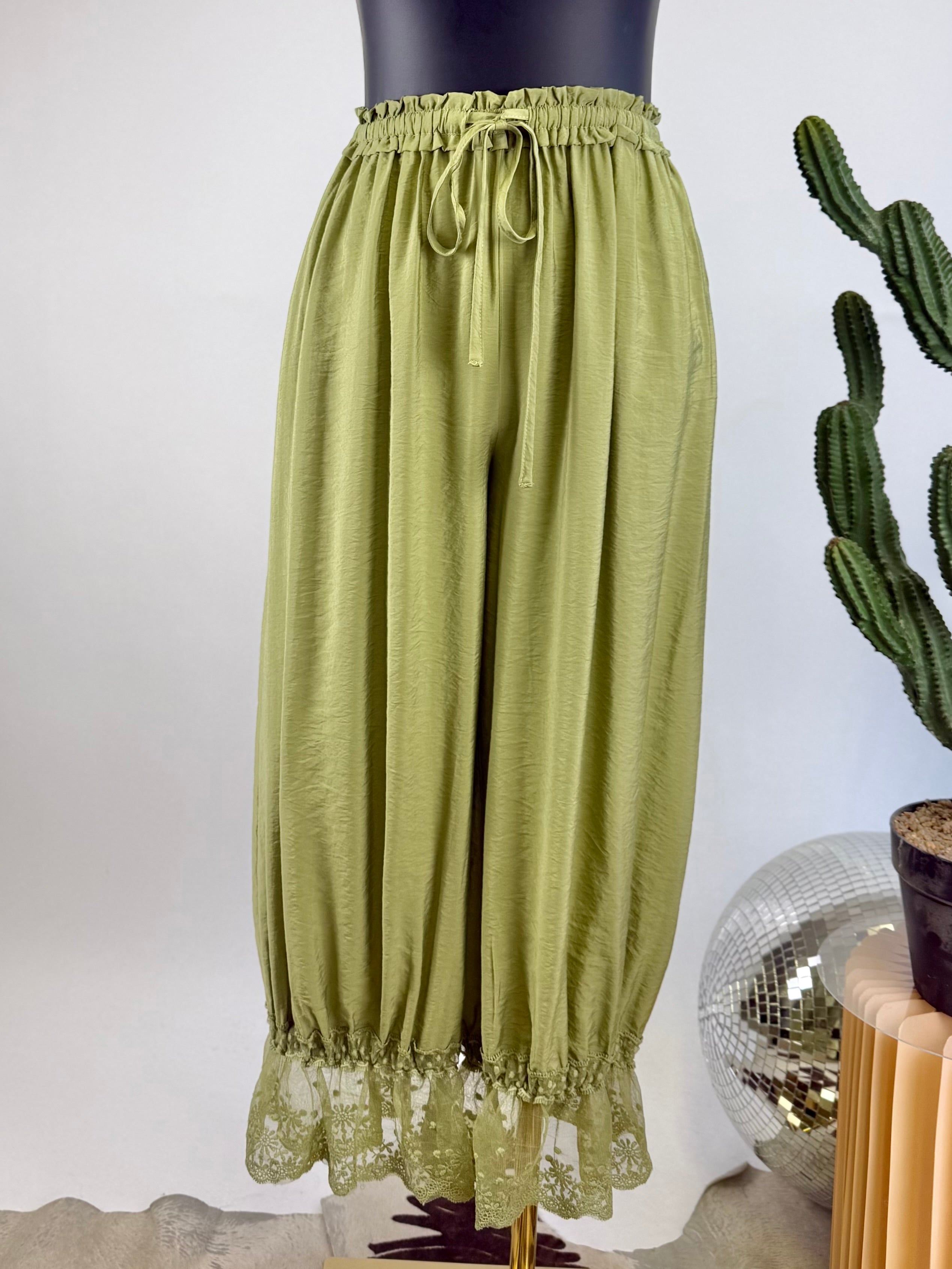 The Sweet Peony Bloomer Pants