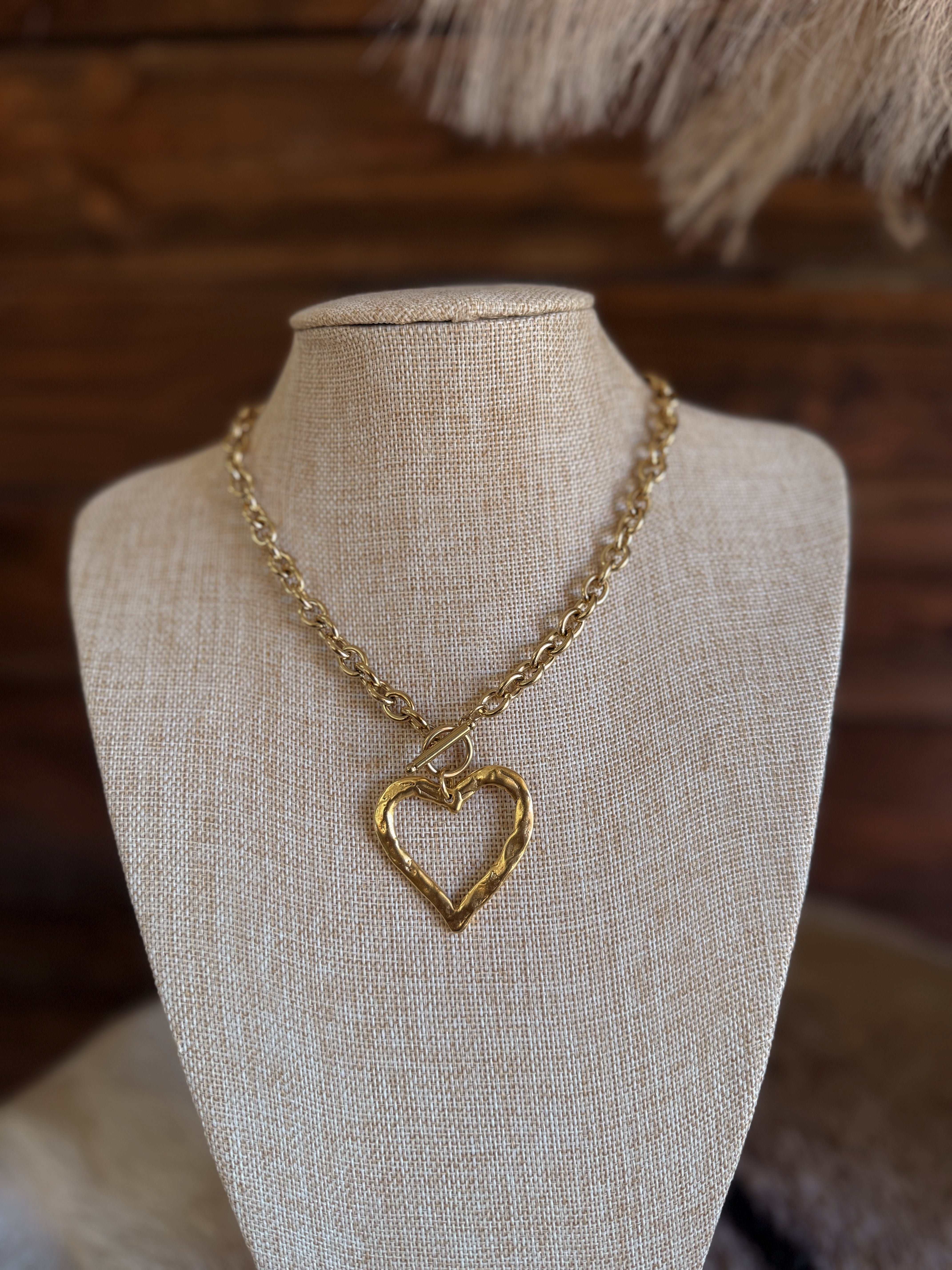 The Sweetheart Toggle Necklace