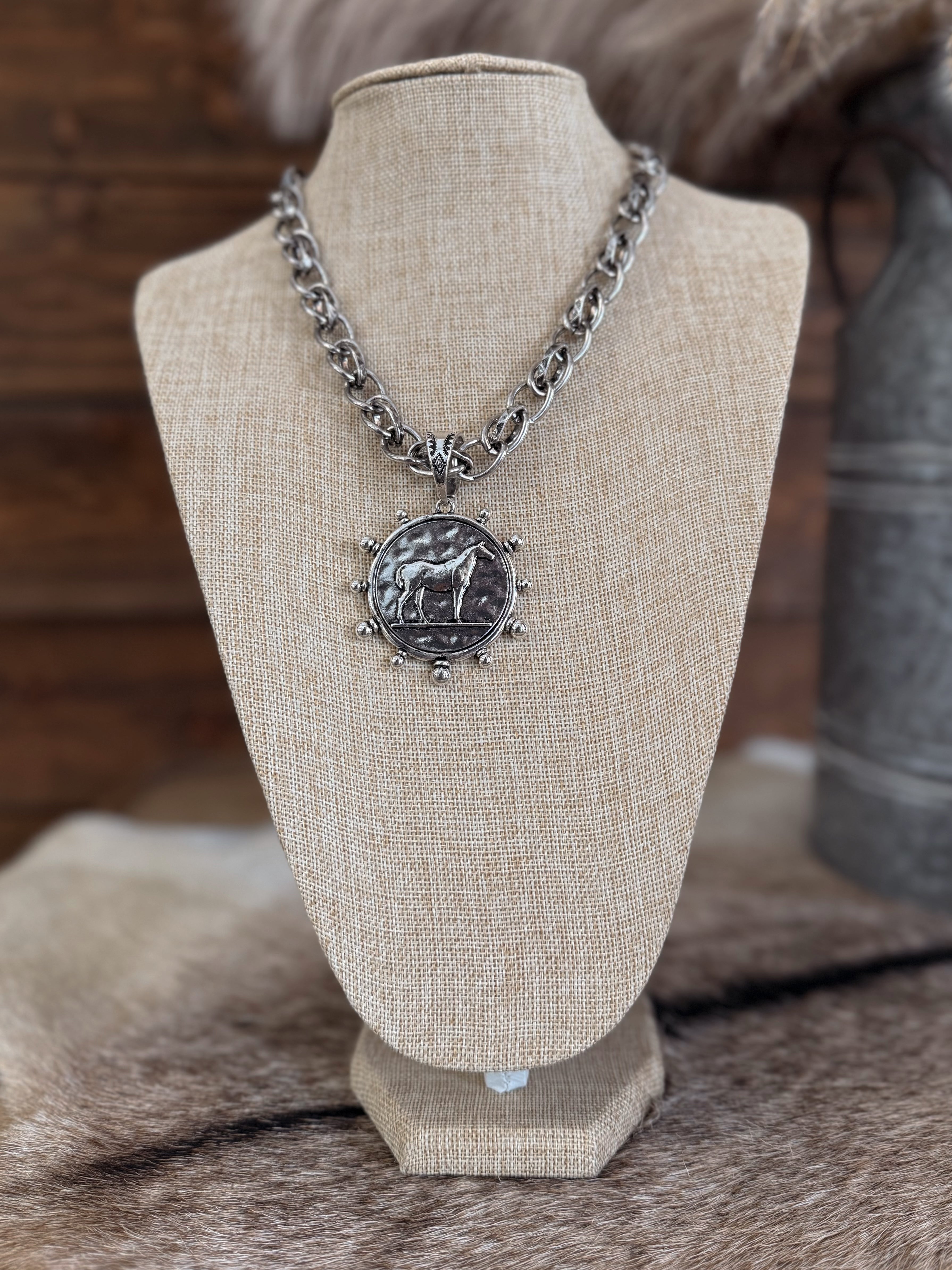 The Hank Necklace