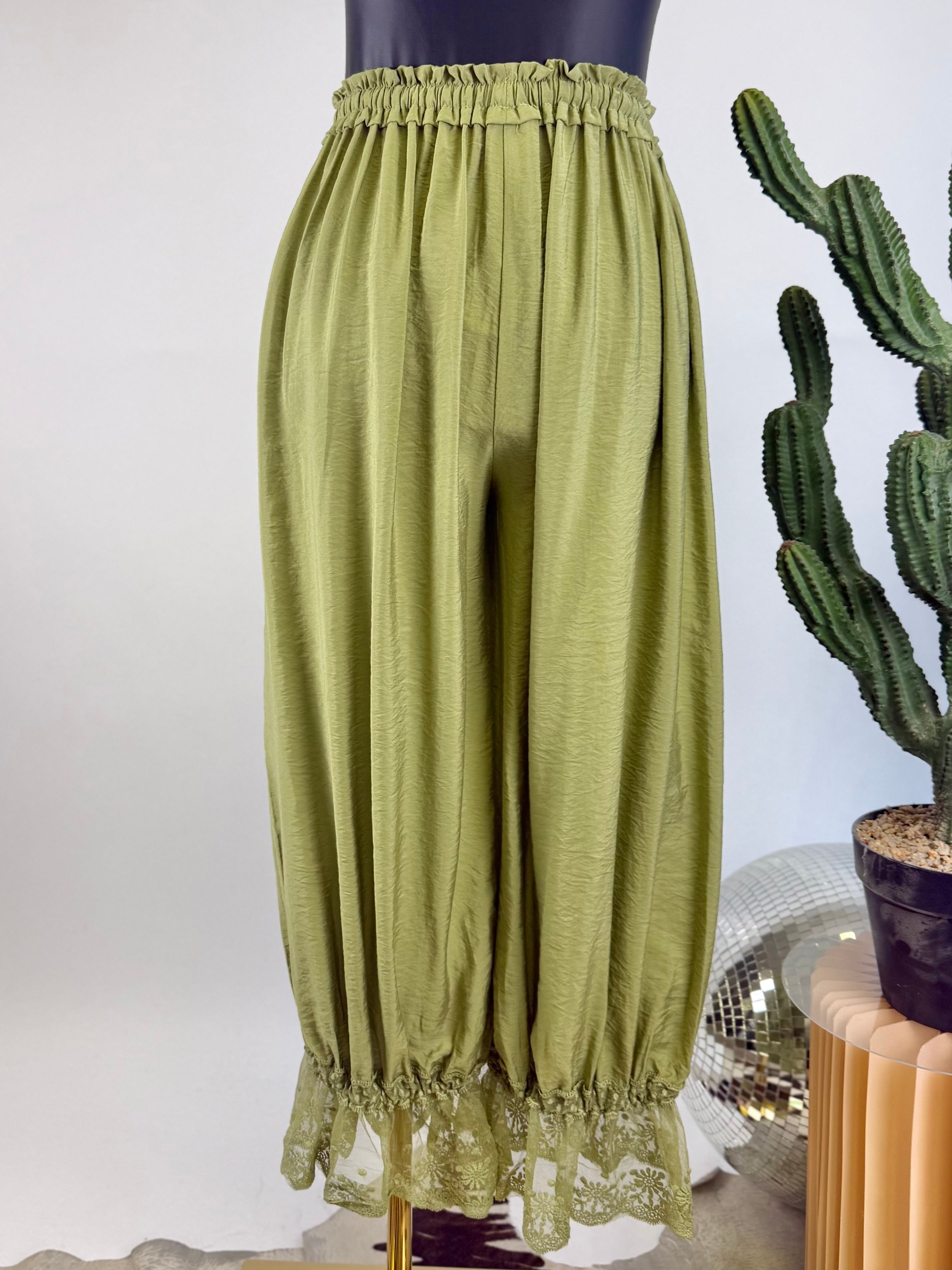 The Sweet Peony Bloomer Pants