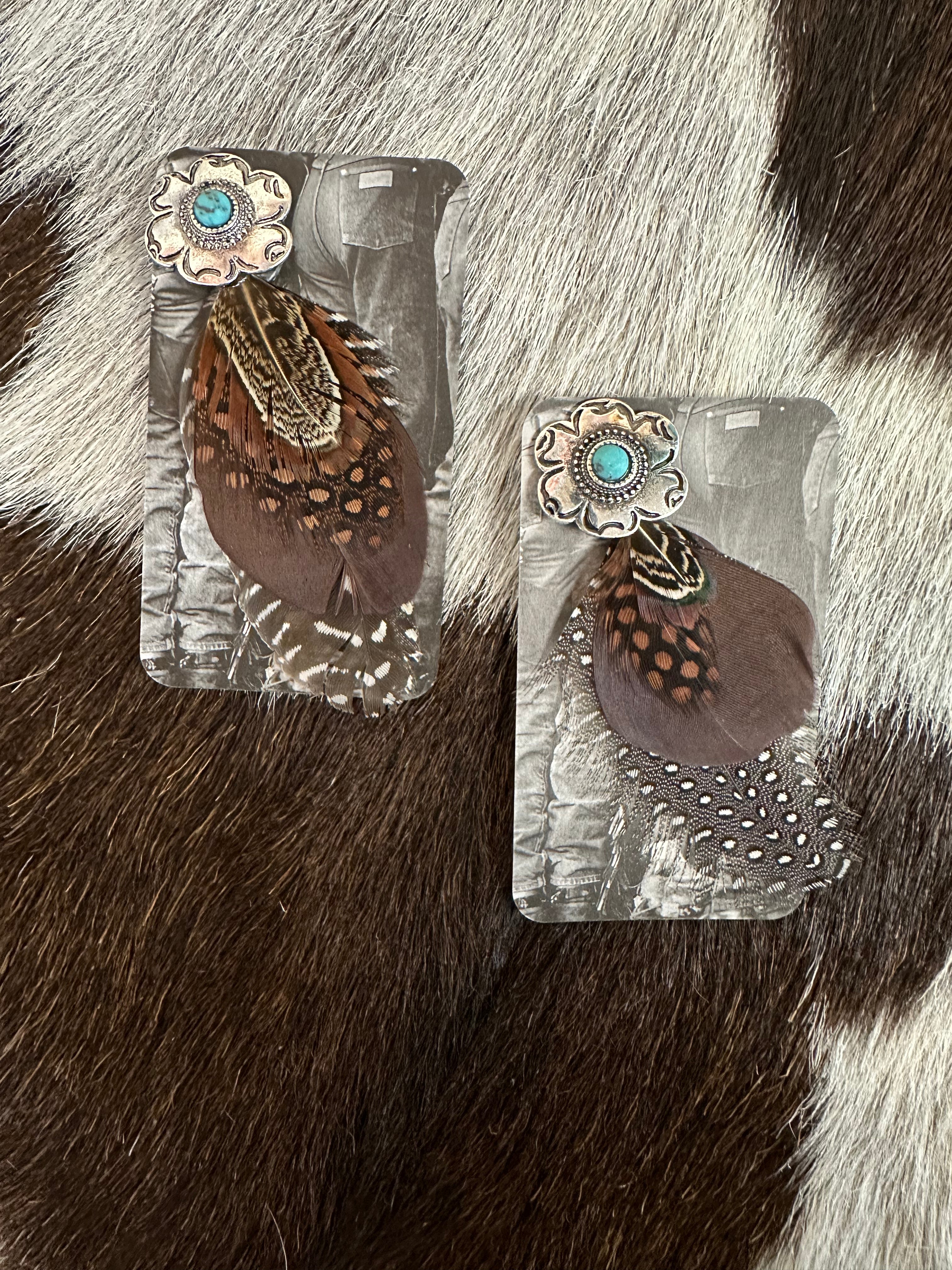 The Tiny Feathers Hat Pin