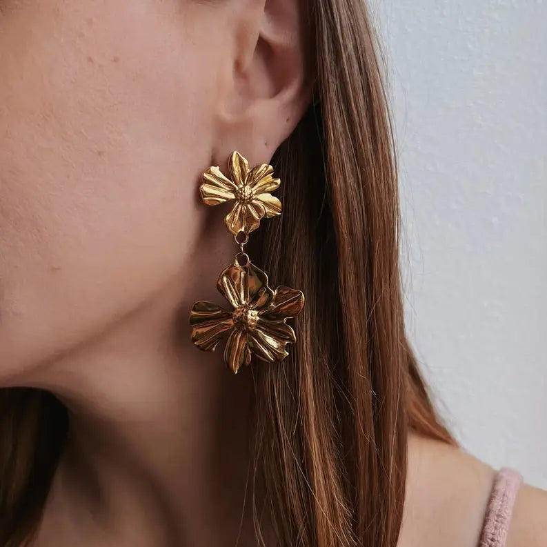 The Peggy Vintage Gold Flower Earrings