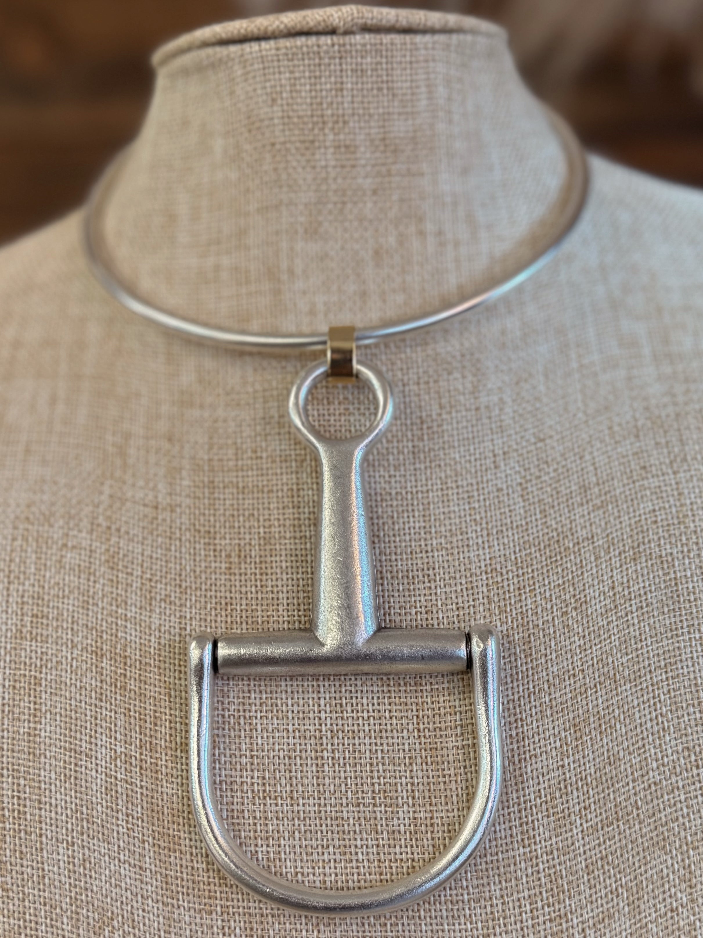 The Equestrian Choker