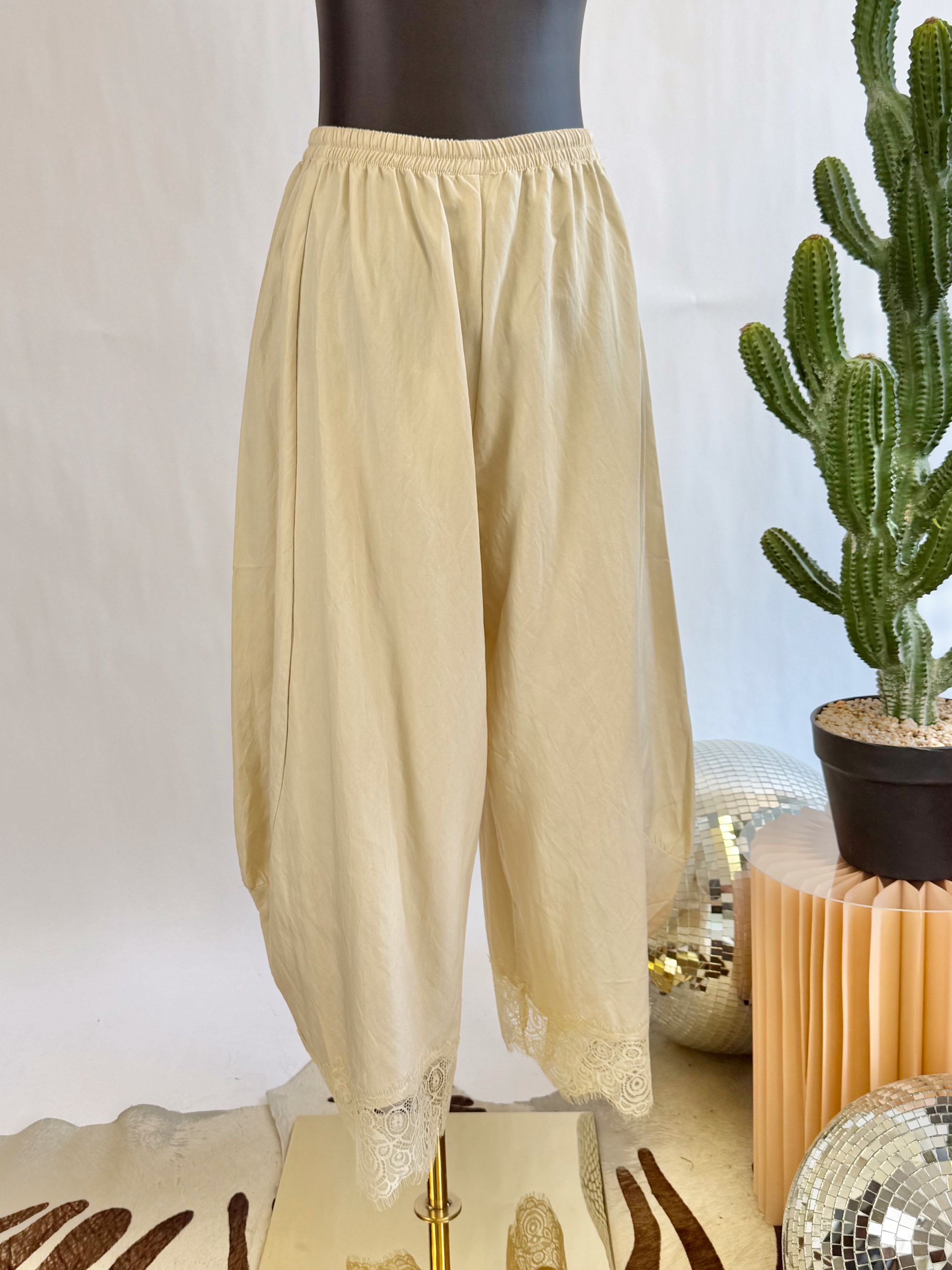 The Daydream Lace Trim Pants