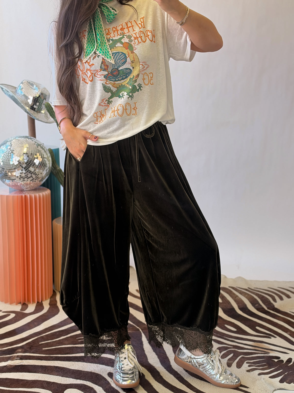The Look Up Tee