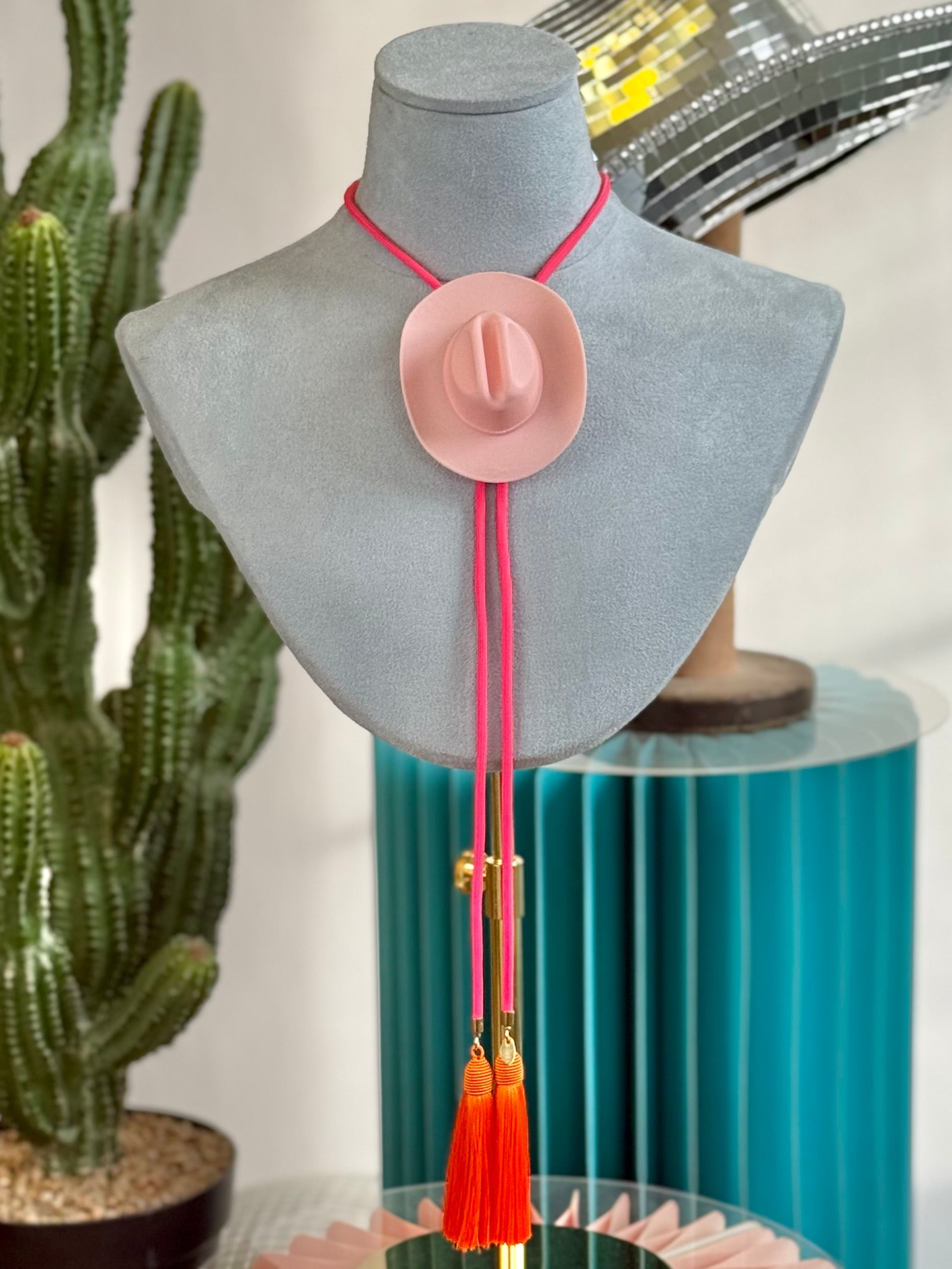 The Tip Your Hat Bolo