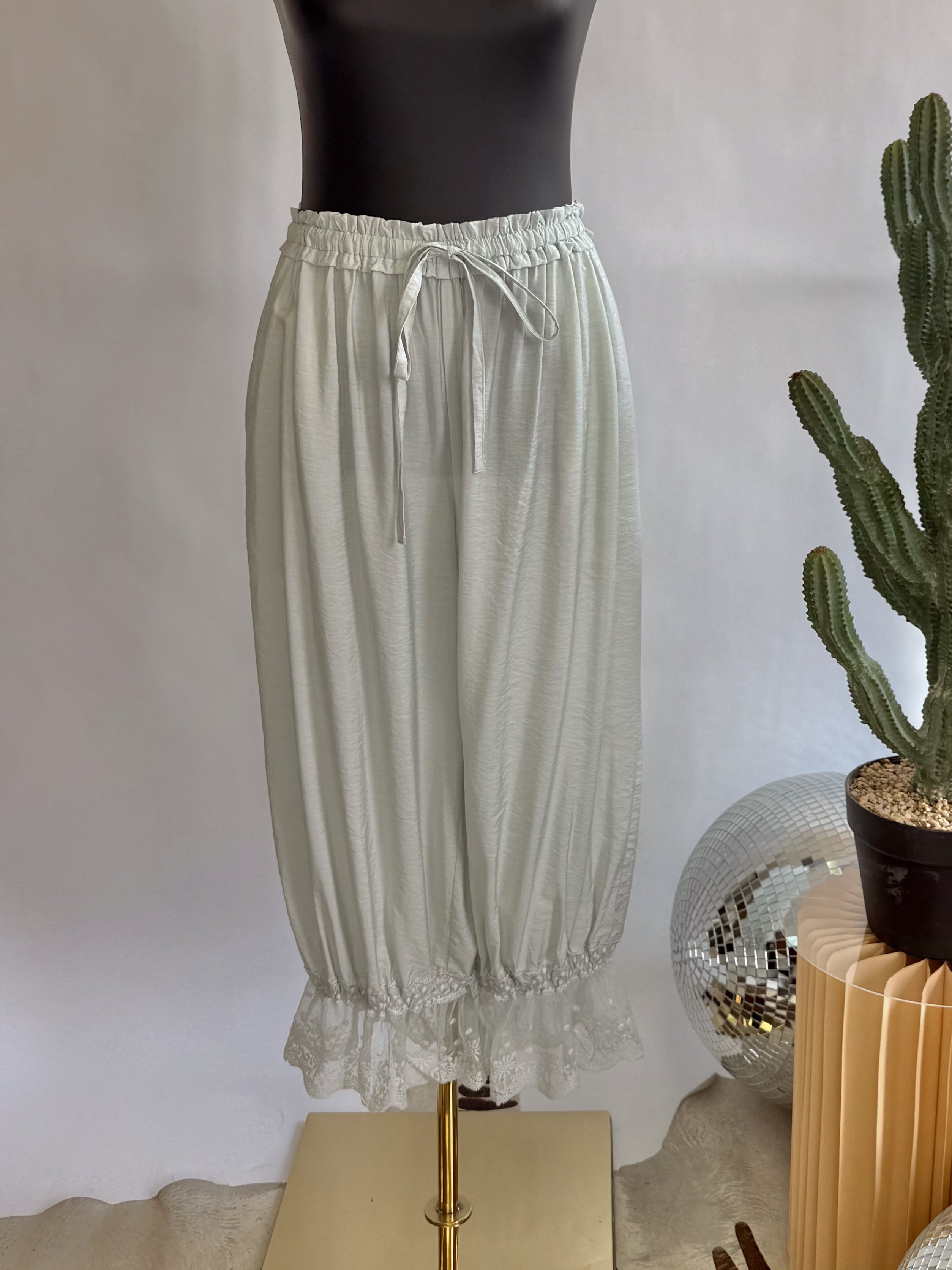 The Sweet Peony Bloomer Pants