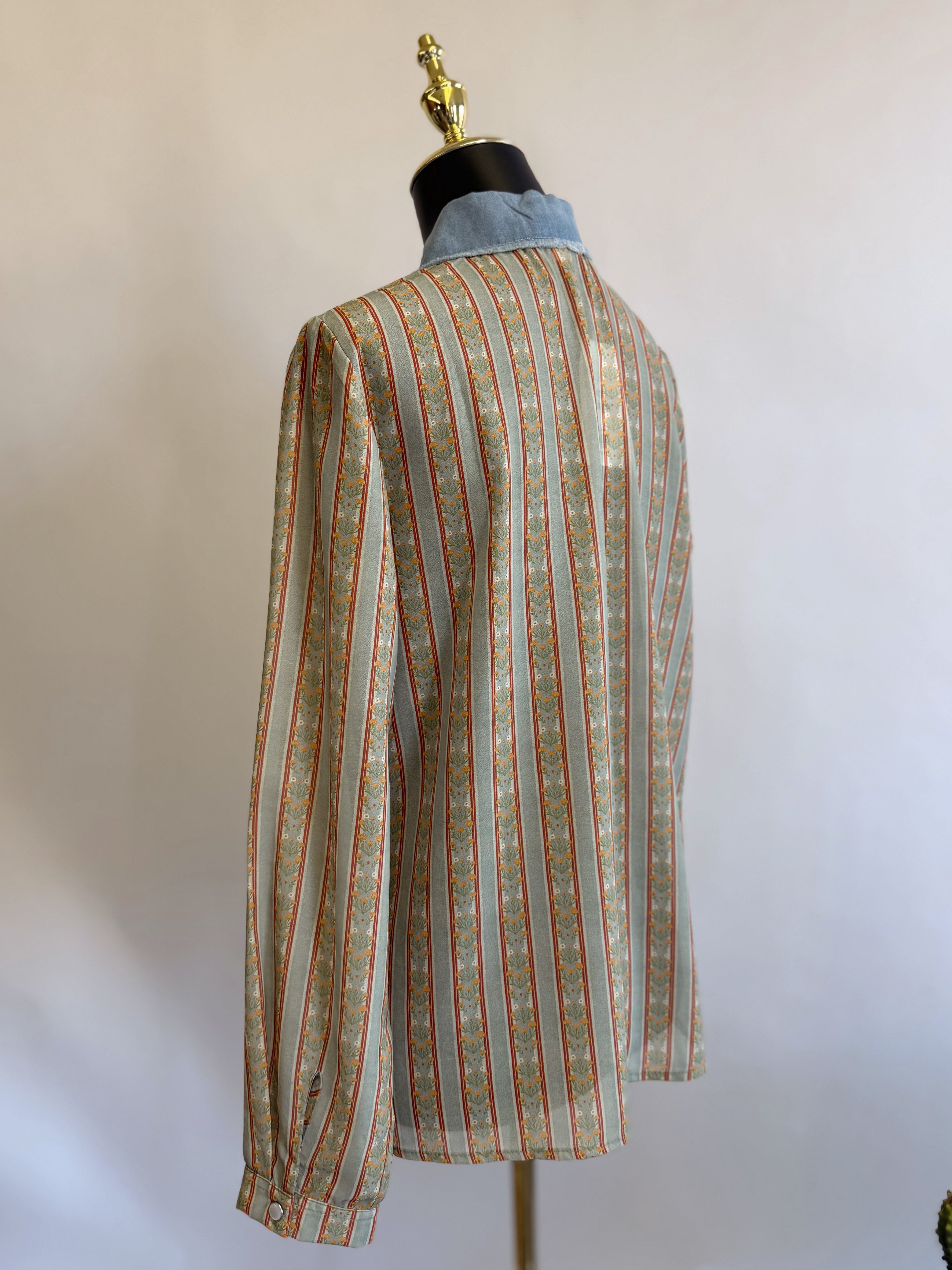 The Granny’s Vintage Pearl Snap Top