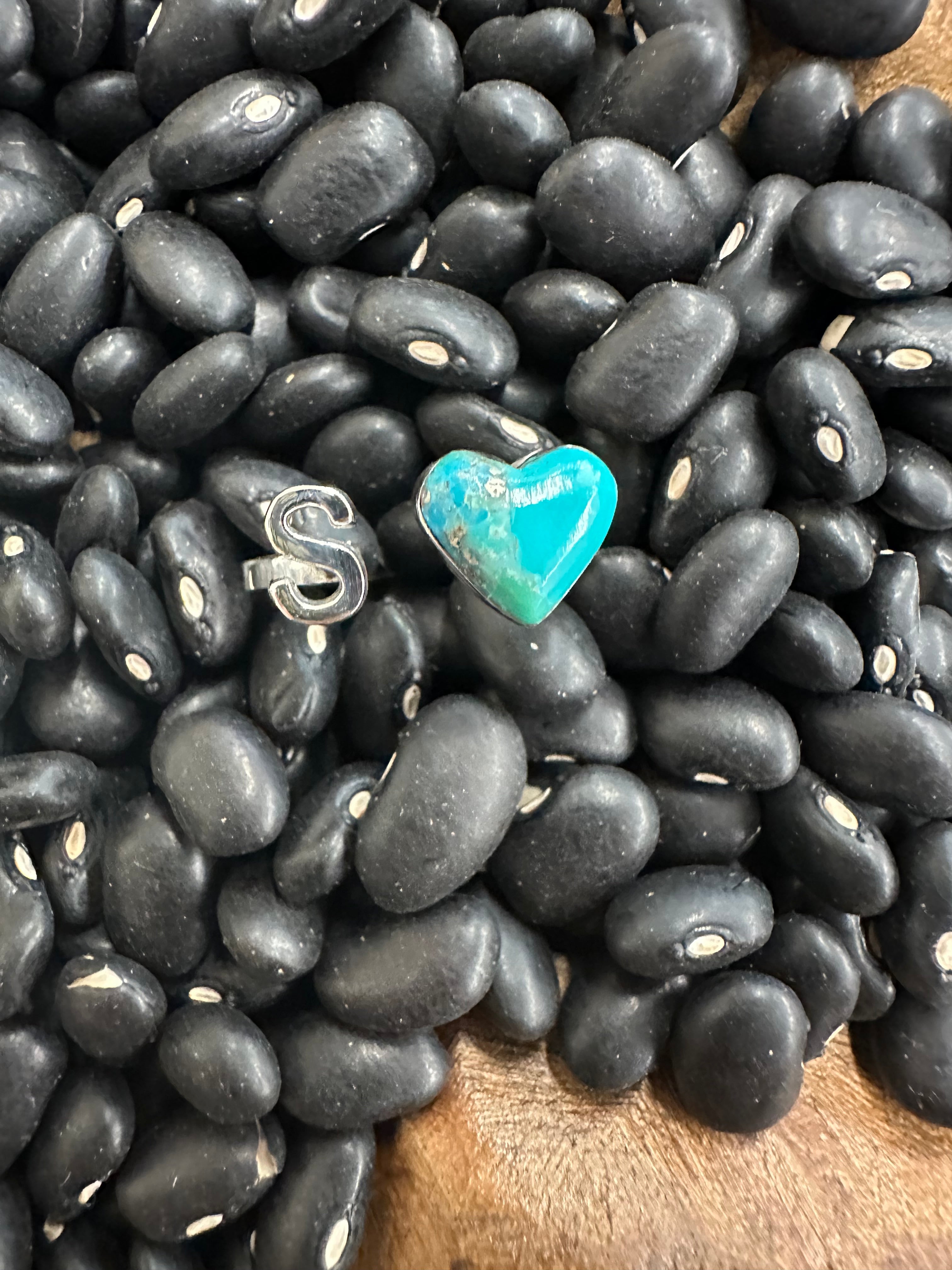 The Heart Letter Ring - Size 6-8