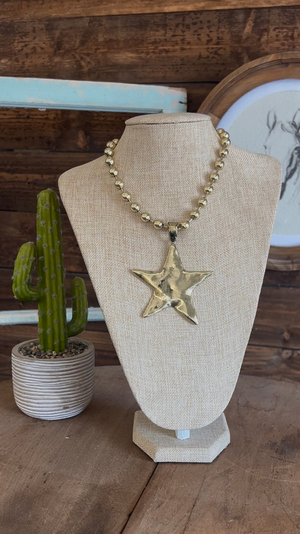 The Avery Necklace