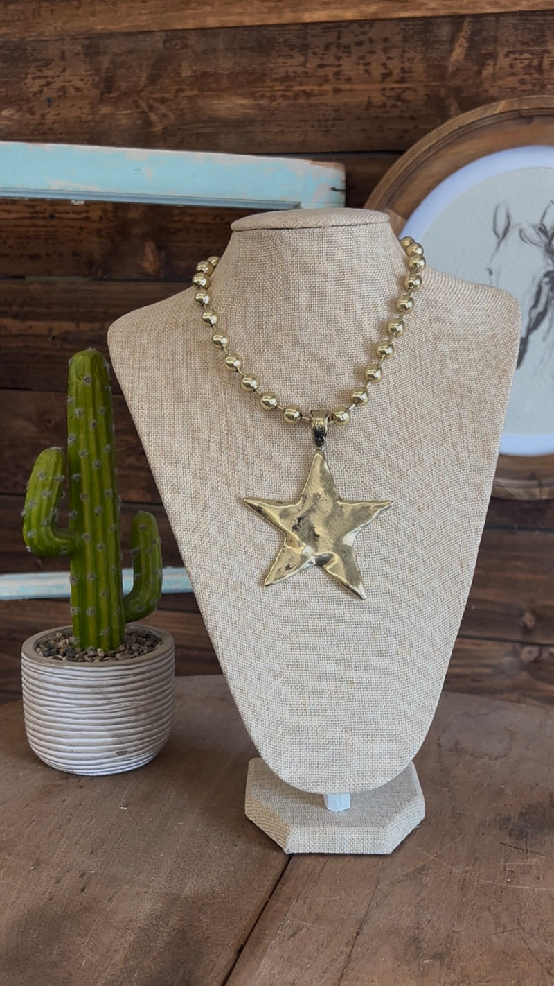 The Avery Necklace