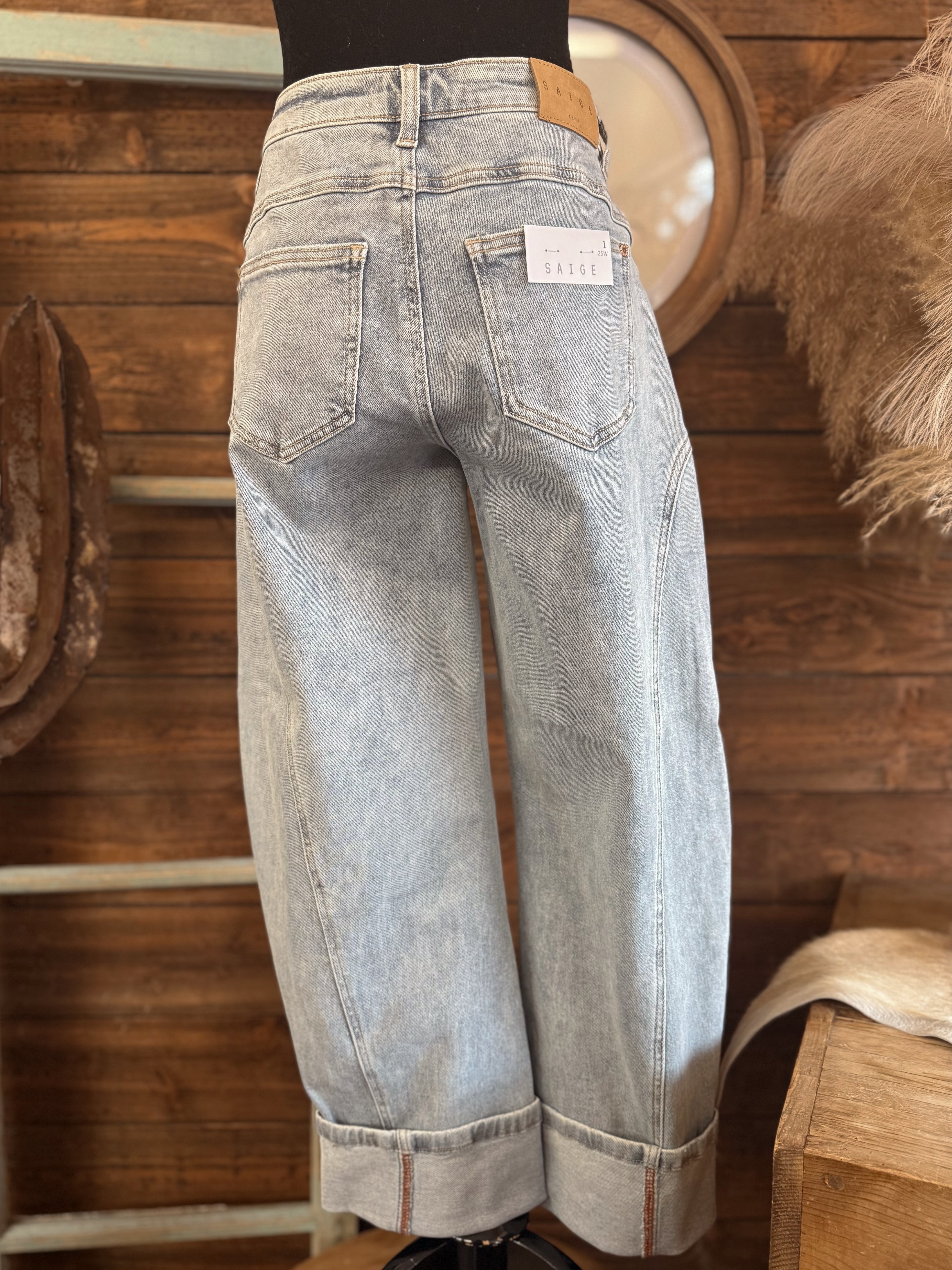 The Allan Barrel Jeans
