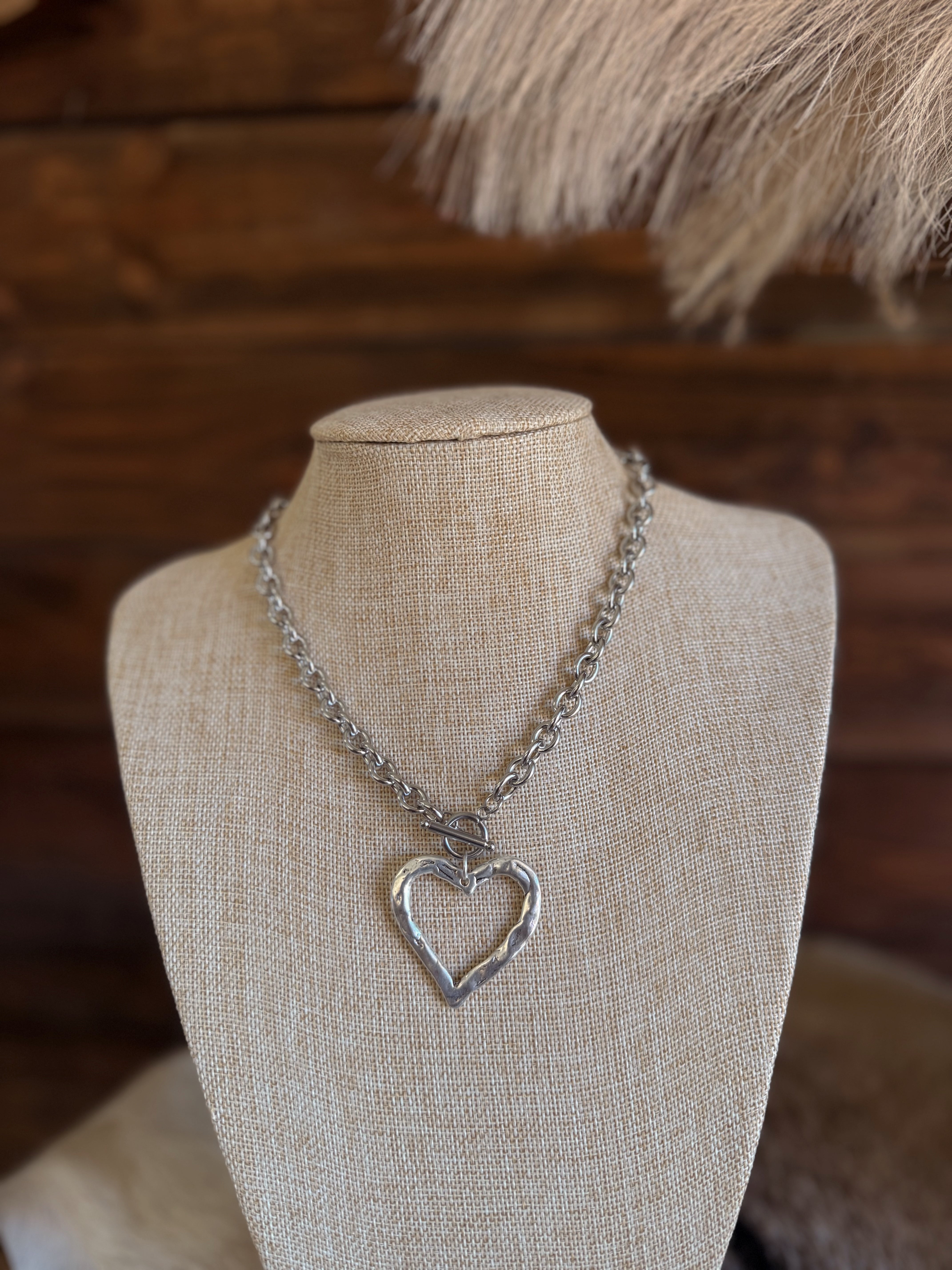 The Sweetheart Toggle Necklace