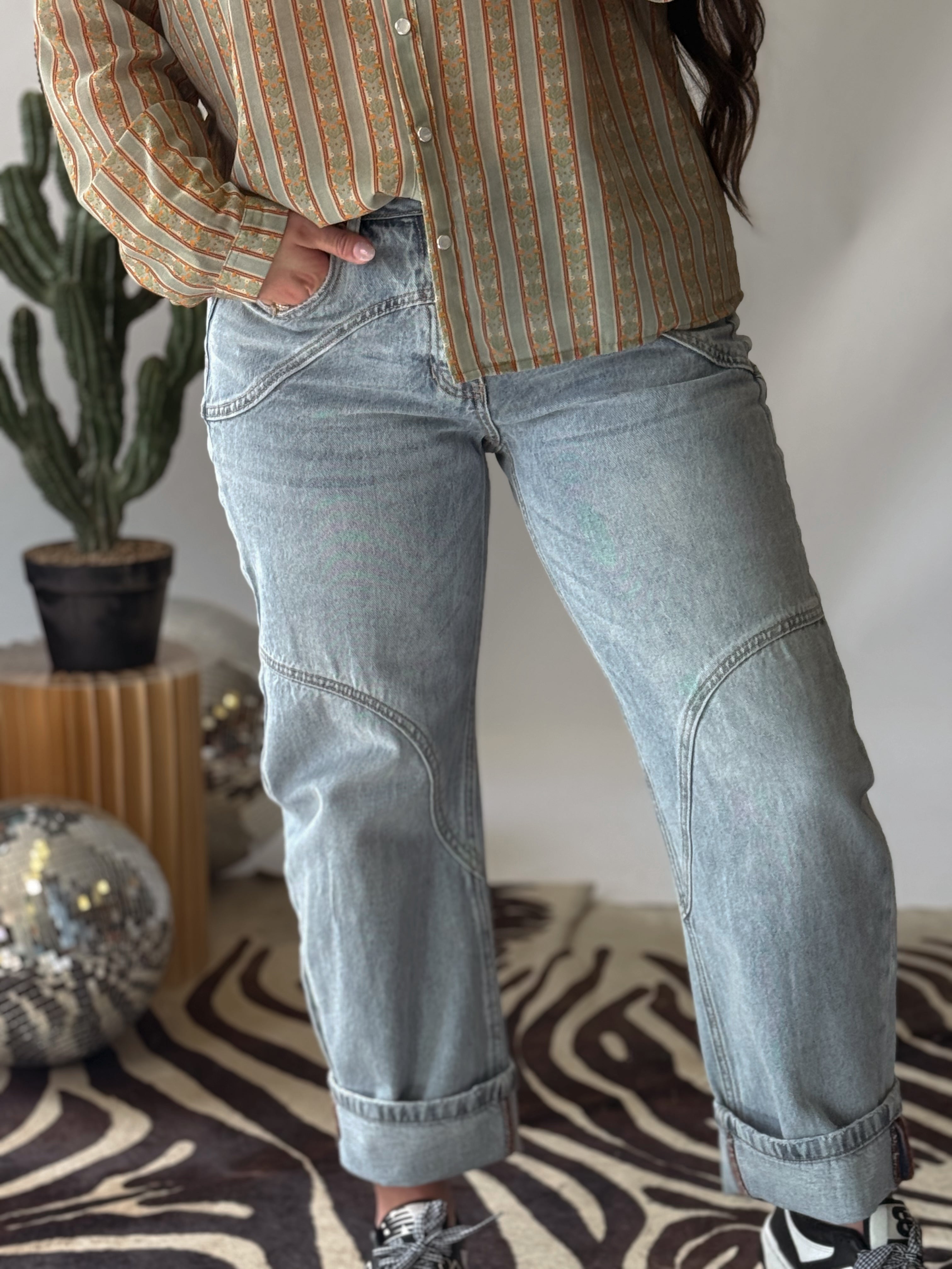 The Allan Barrel Jeans