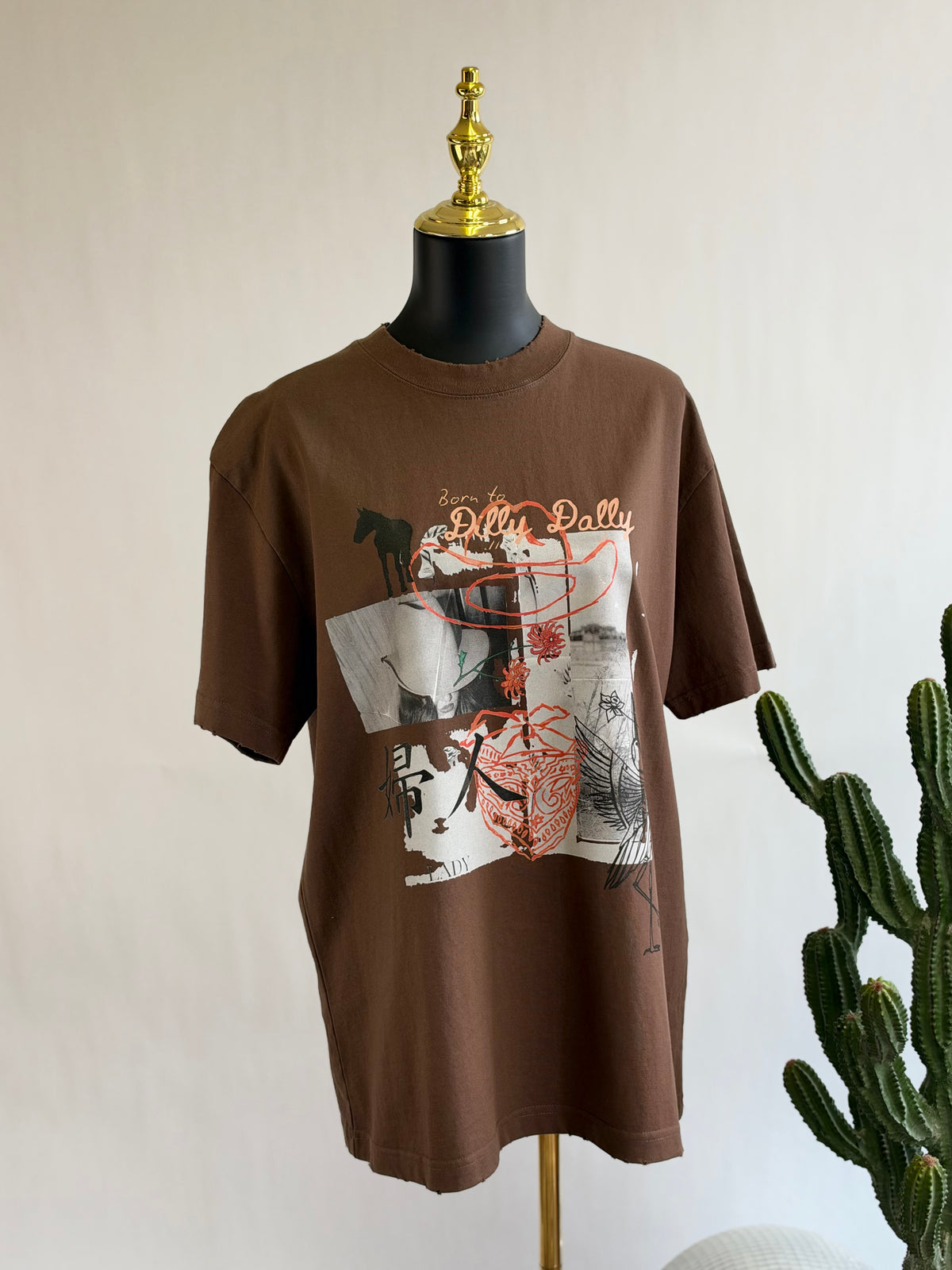 The Dilly Dally Tee