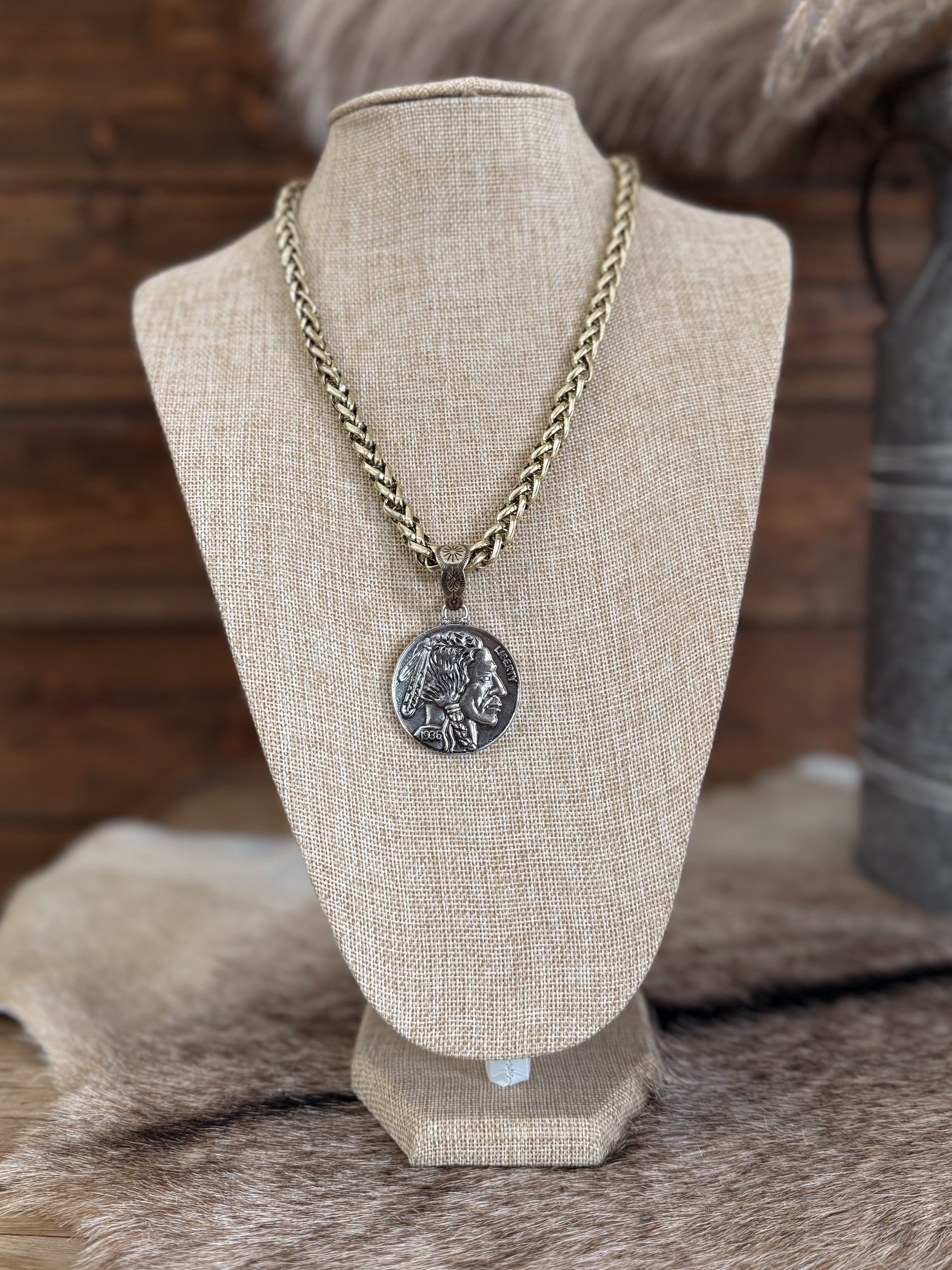 The Mini Jesse Necklace