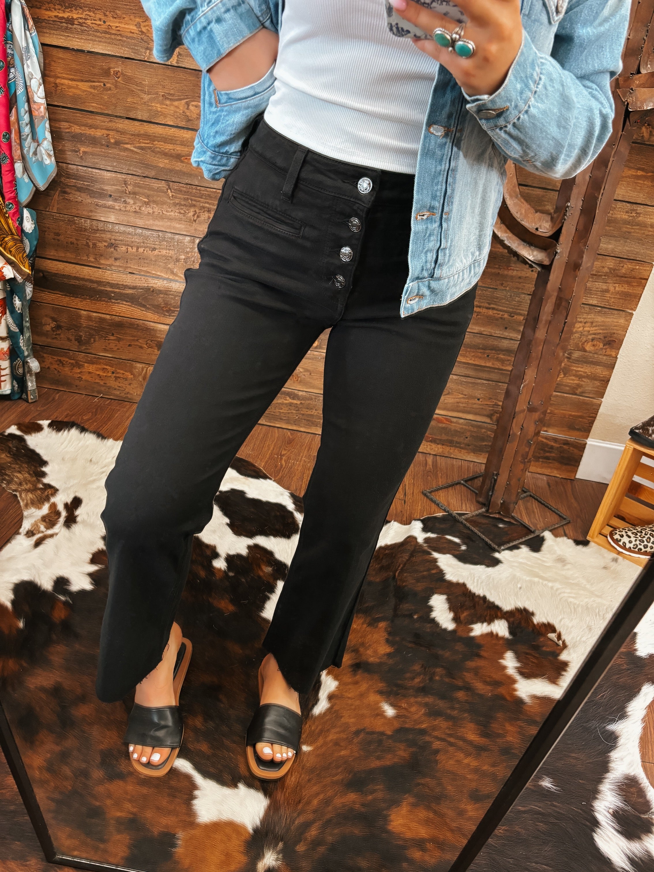 The Ariat High Rise Jazmine Kick Flare Jeans