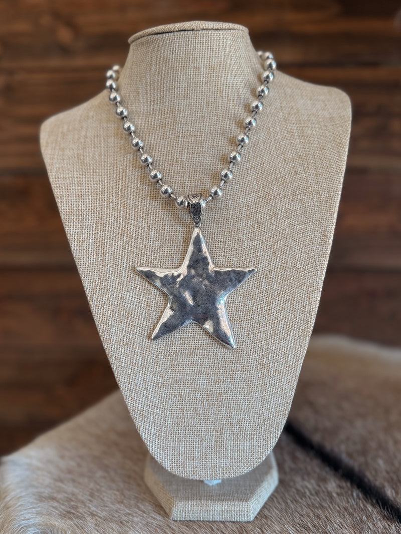 The Avery Necklace - Restocked