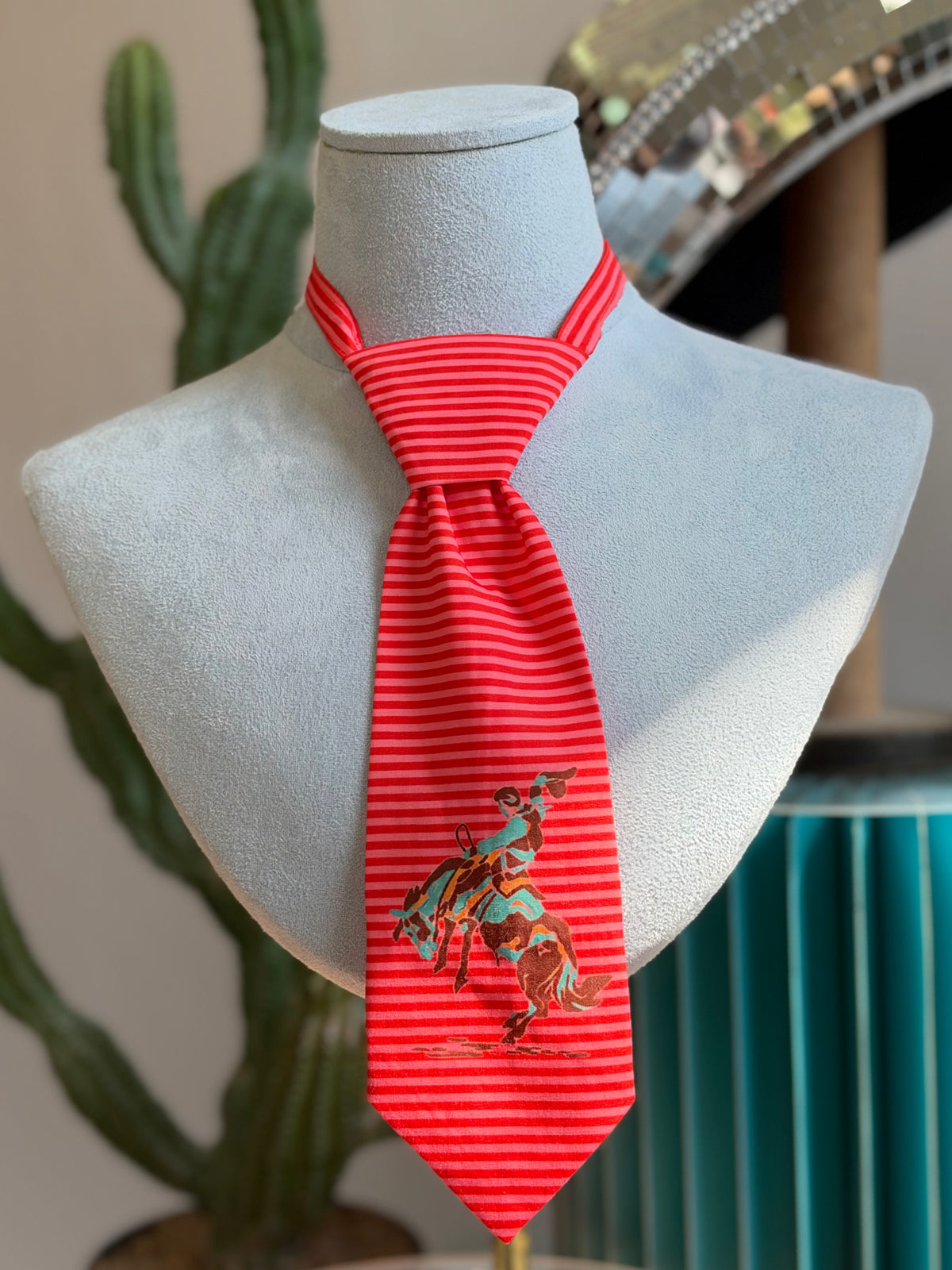The Bronc Tie