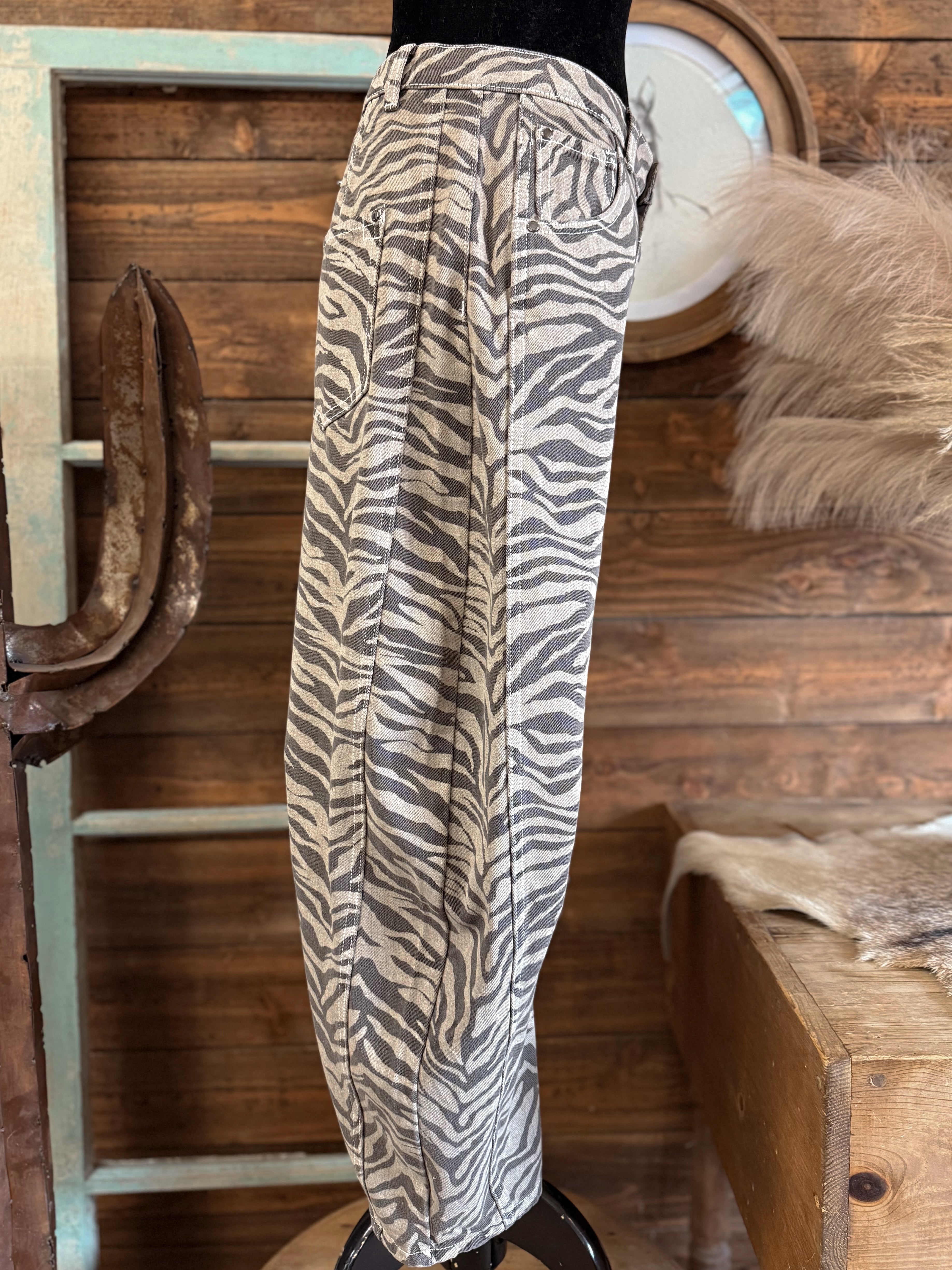 The Savvy Barrel Jeans