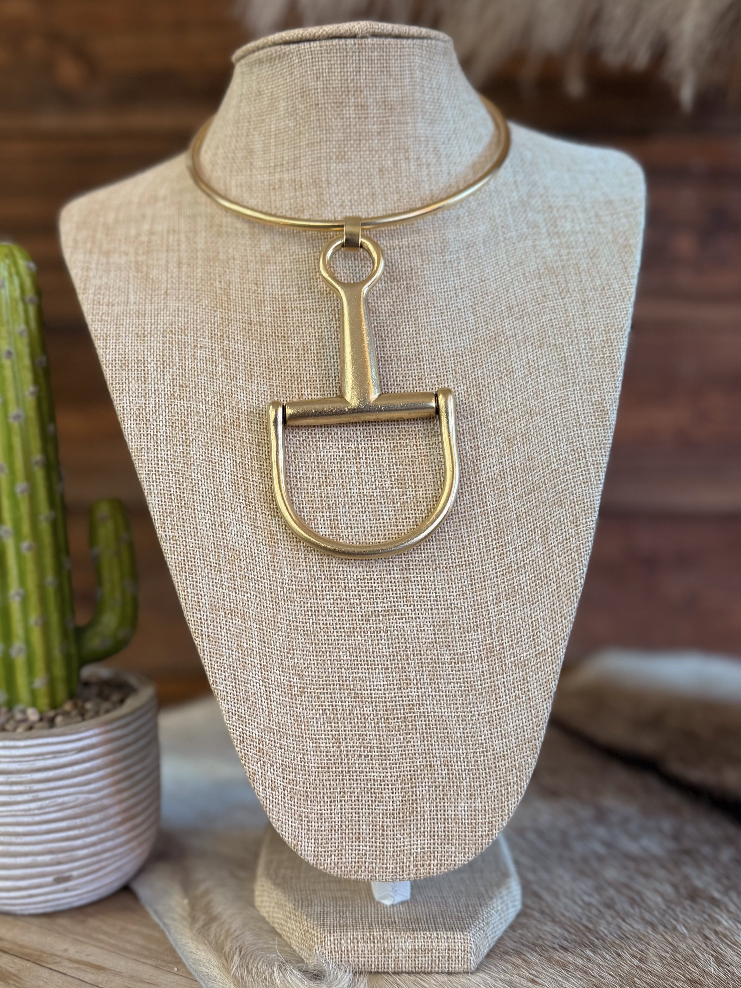 The Equestrian Choker