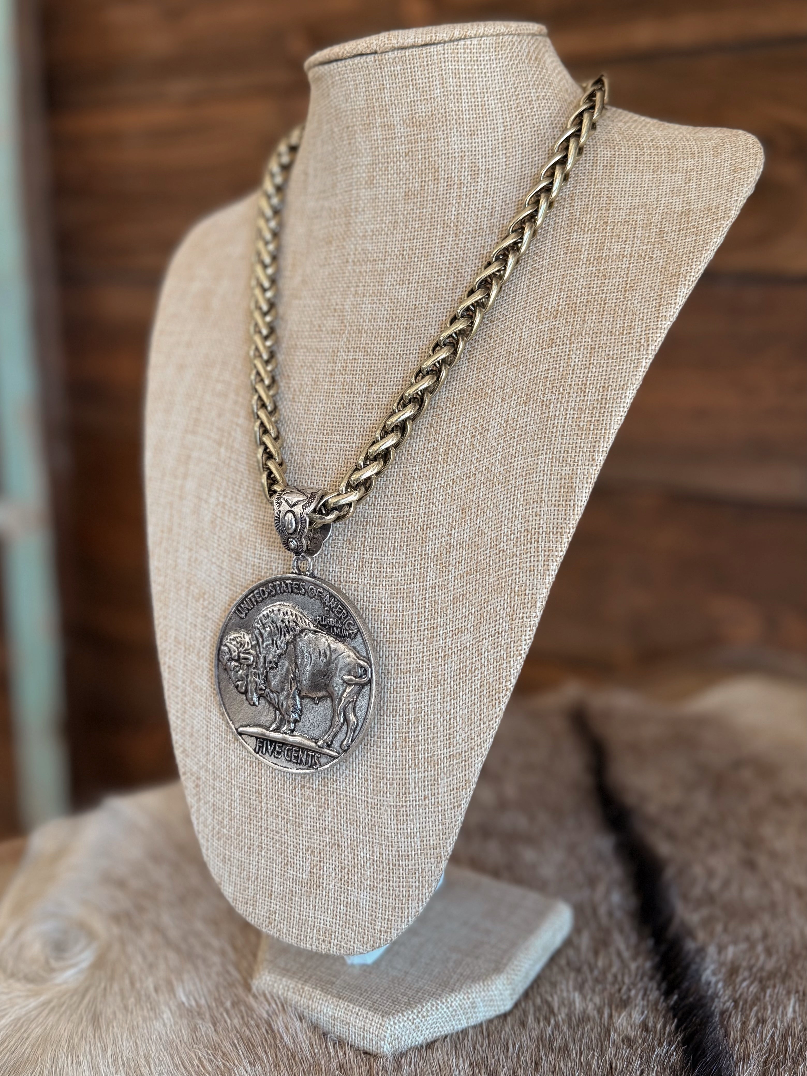 The Jesse Statement Necklace