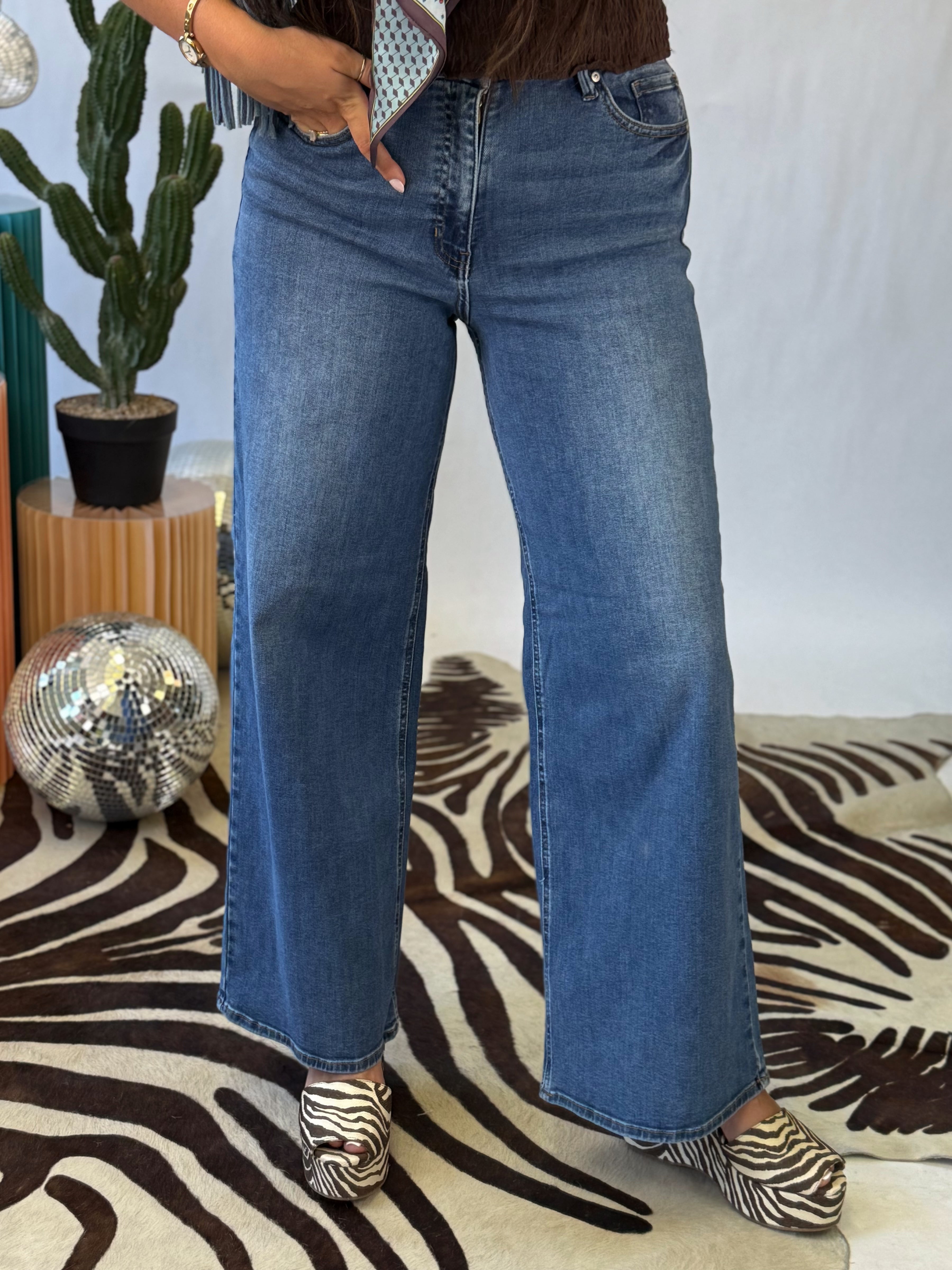 The Easygoing Dark Wash Wide Leg Jeans