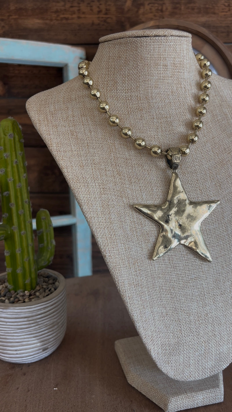 The Avery Necklace