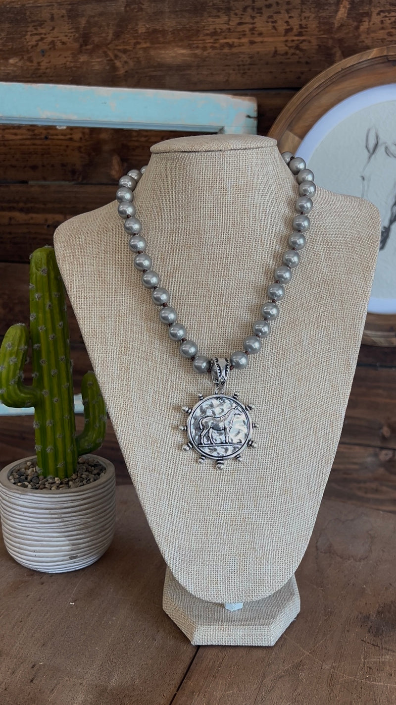 The Annie Necklace