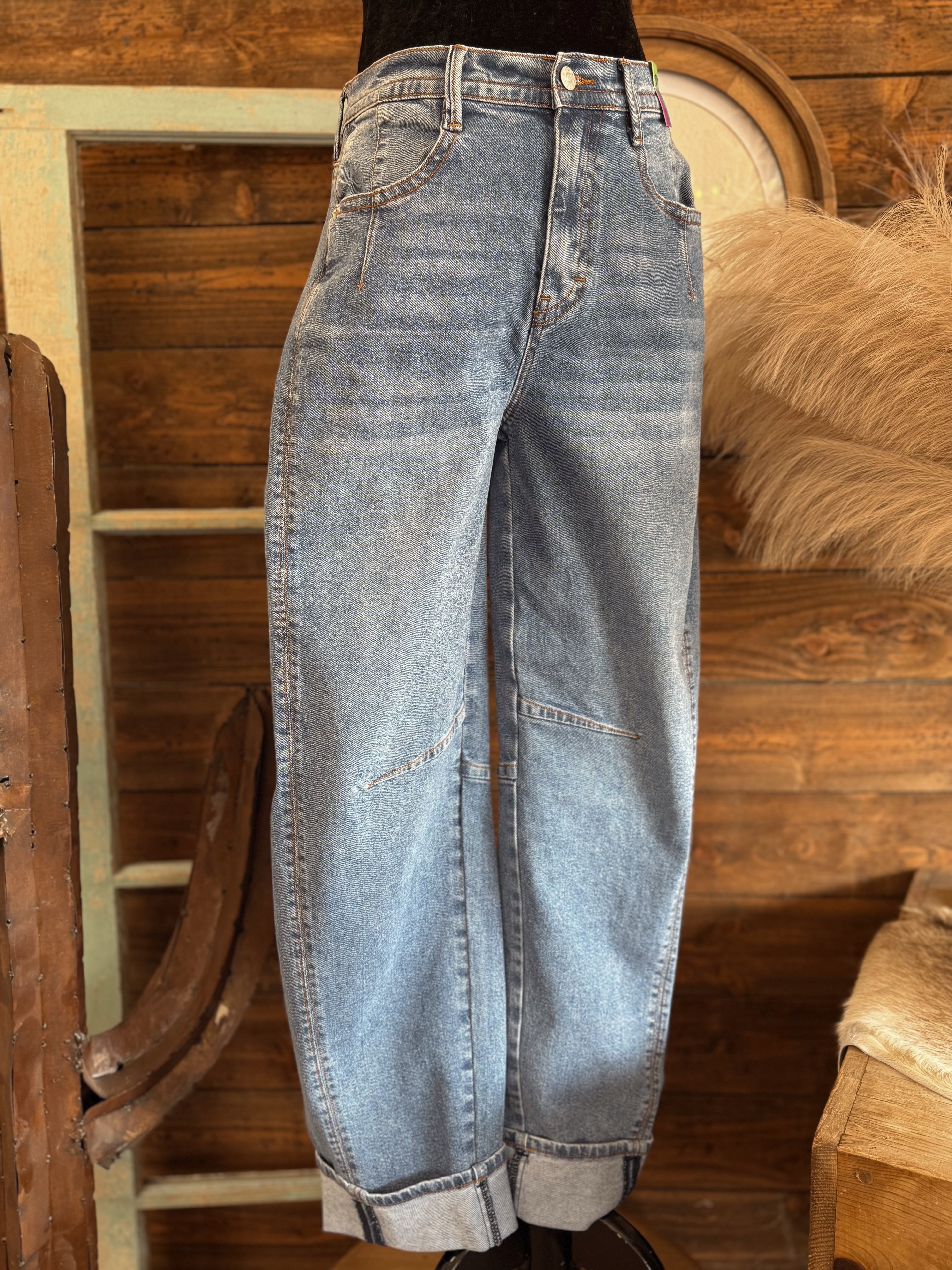 The Judds Barrel Jeans