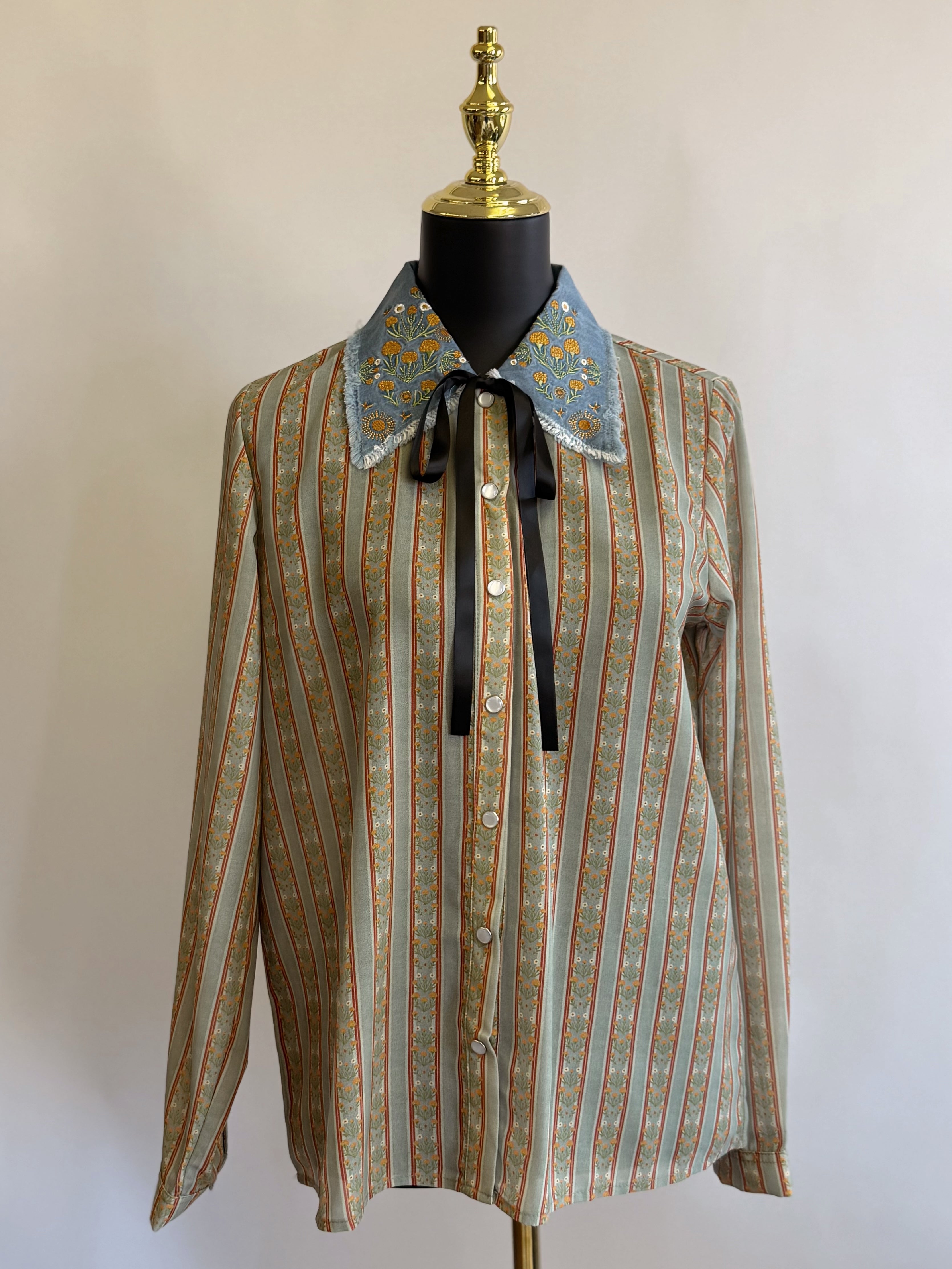 The Granny’s Vintage Pearl Snap Top