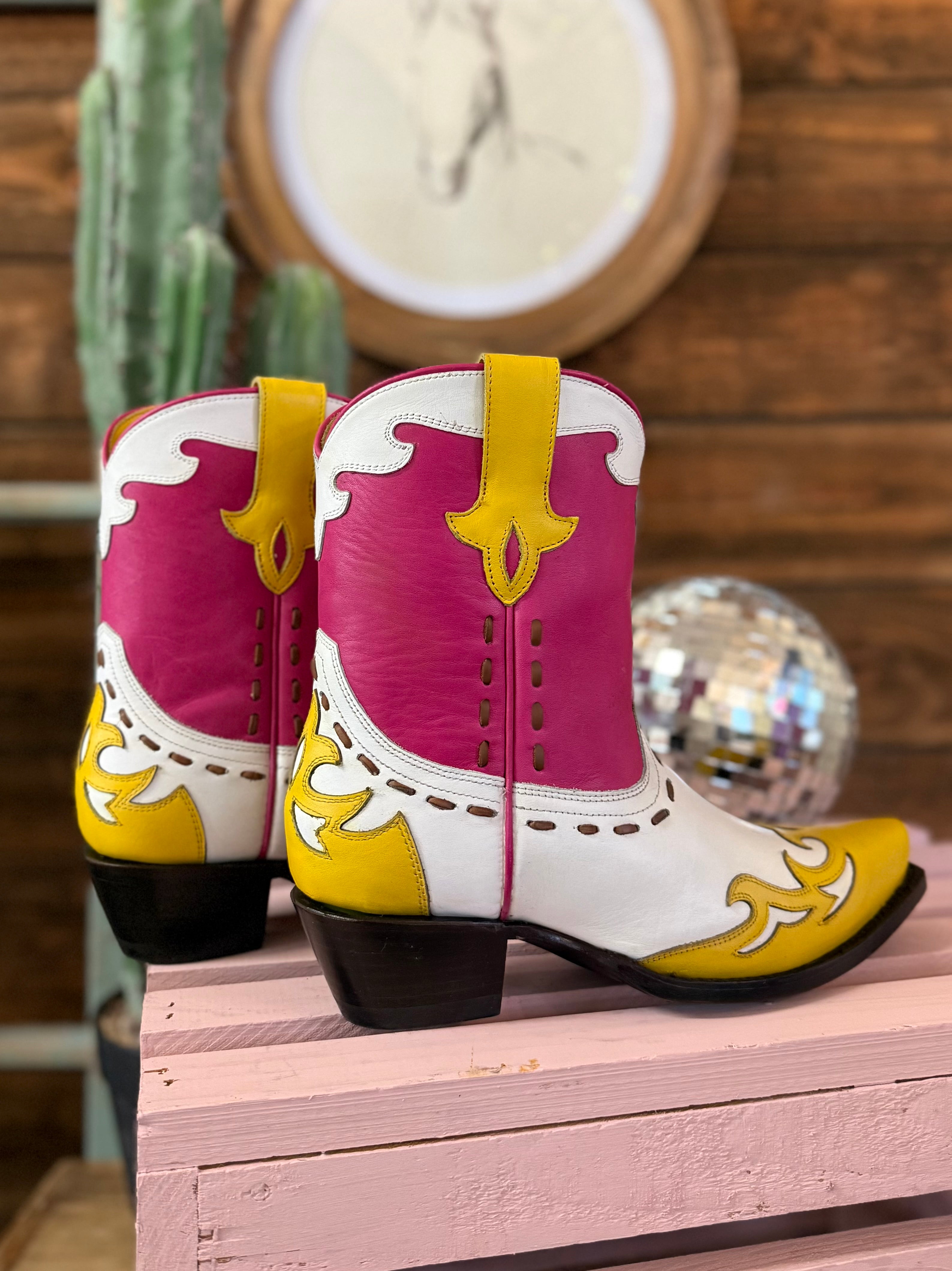 The Trippy Dippy Boots - Planet Cowboy