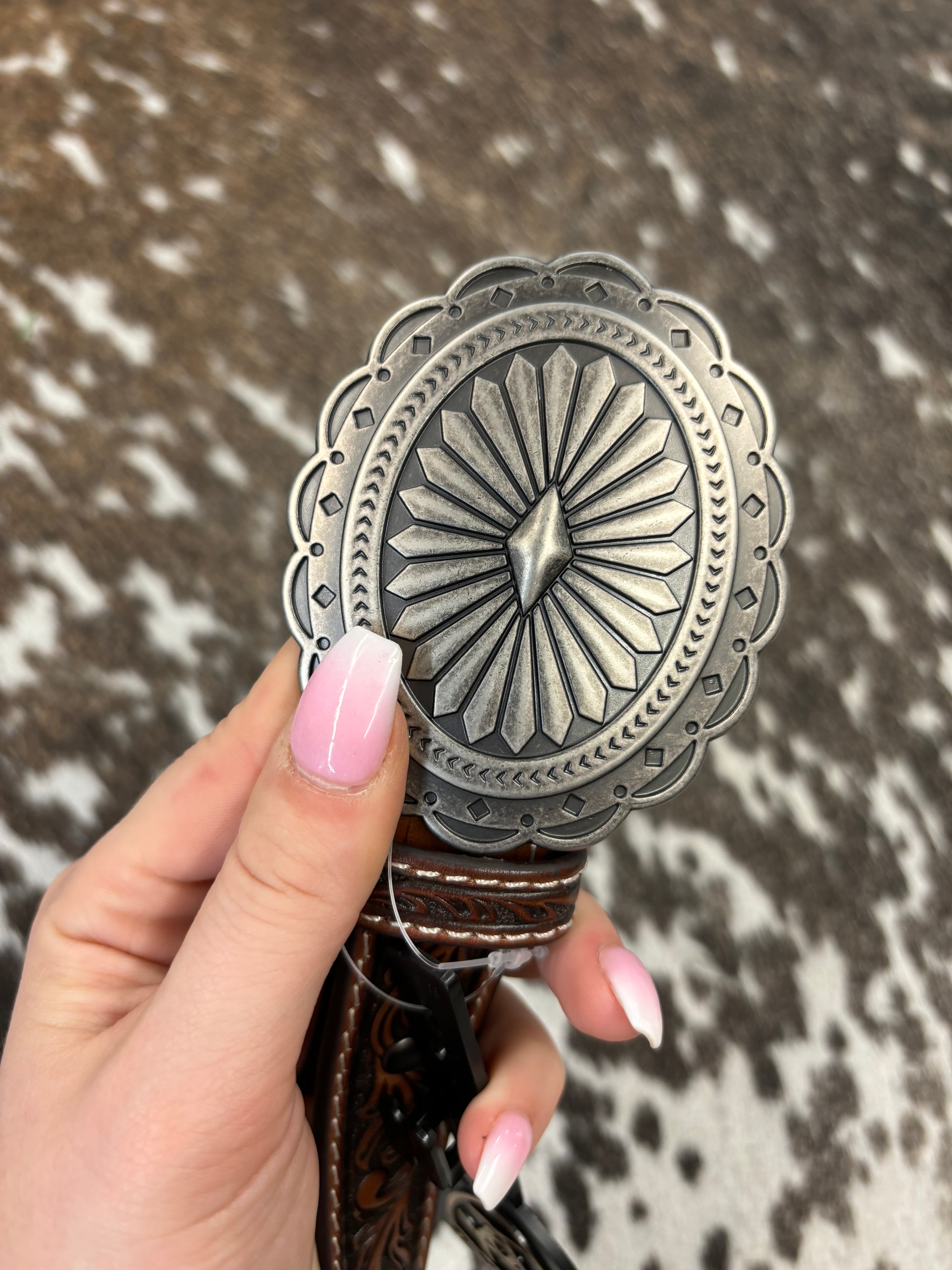 The Ariat Oval Tooled Concho Belt