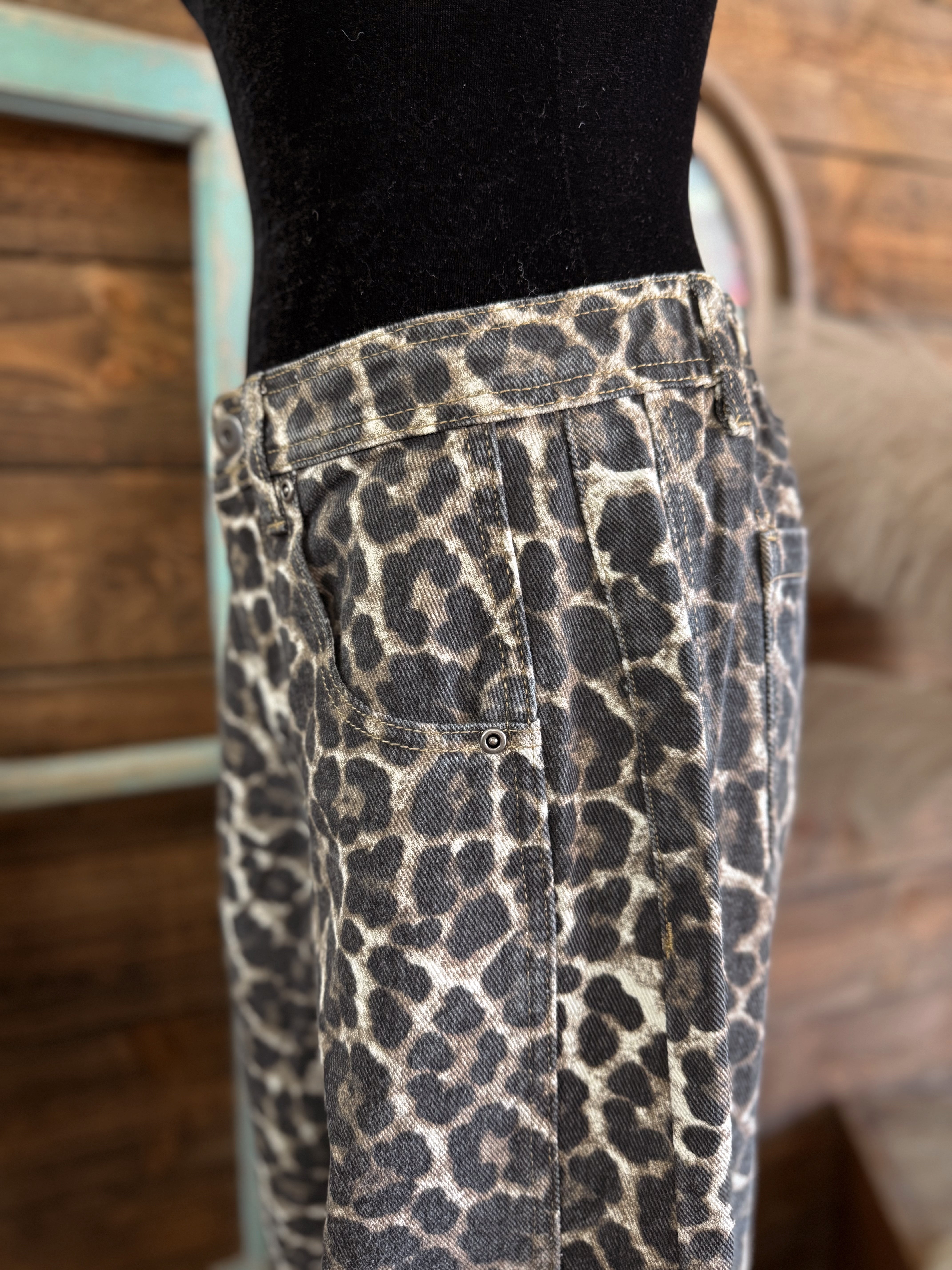 The Jude Barrel Jeans