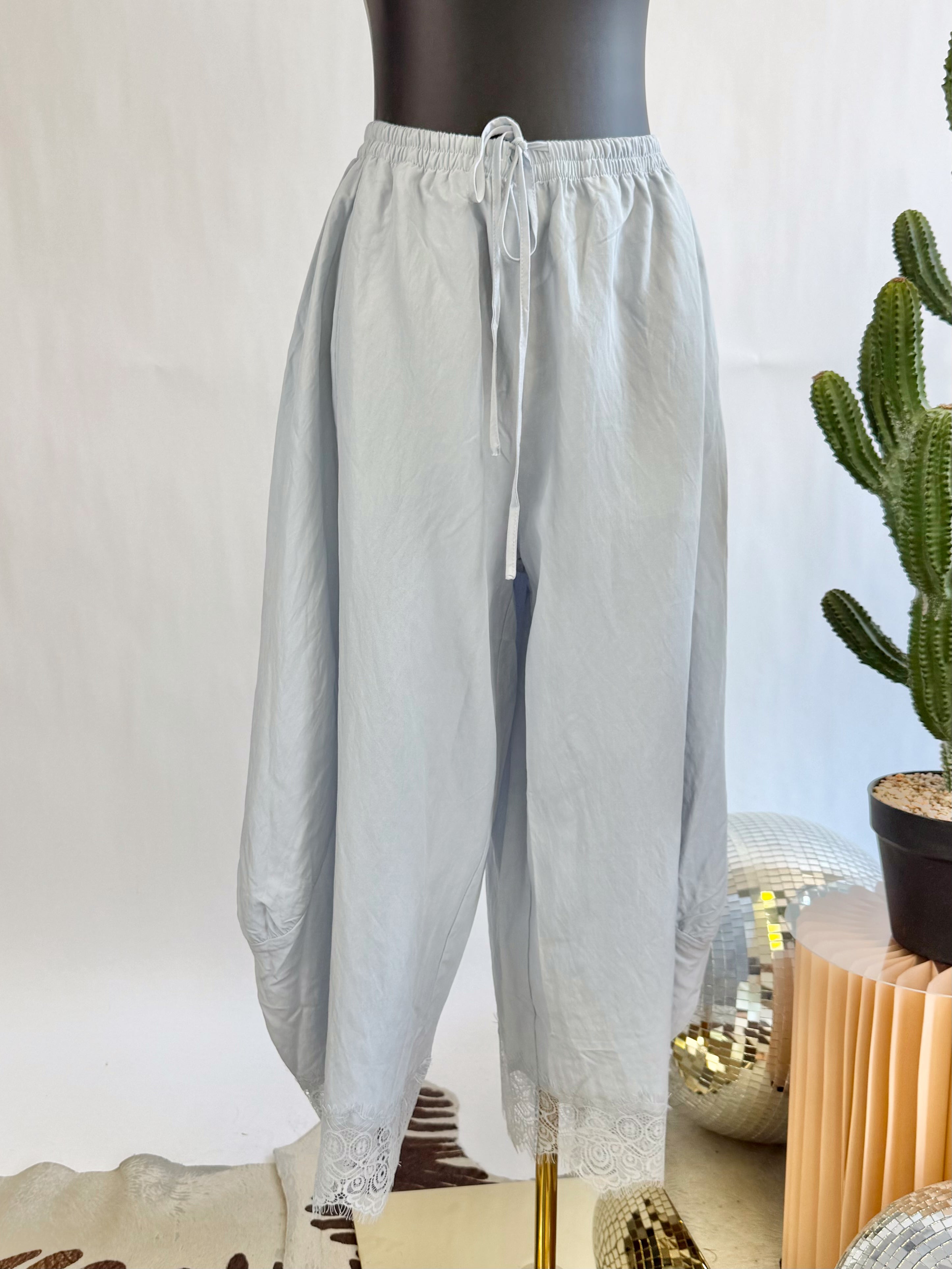 The Daydream Lace Trim Pants