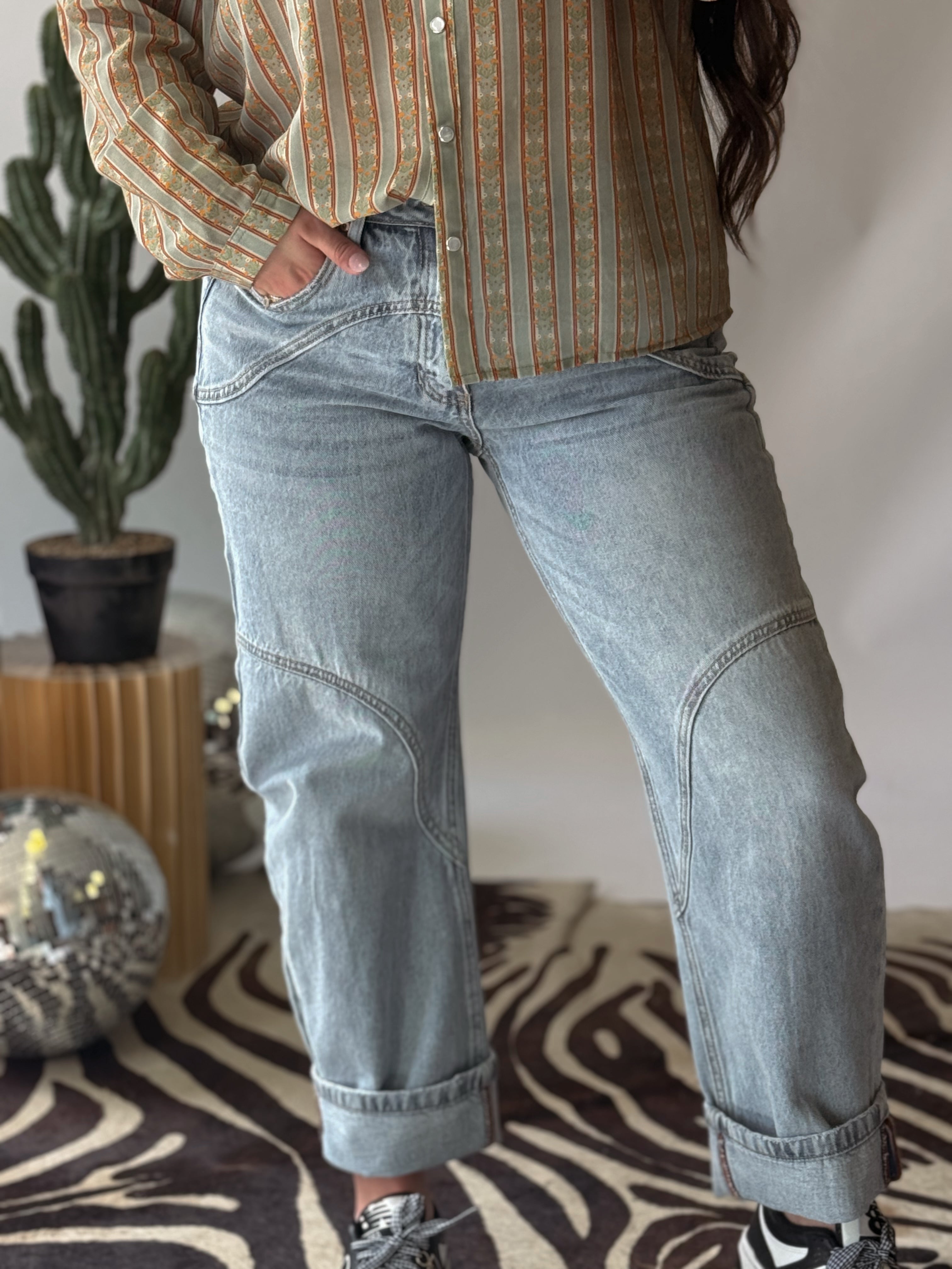 The Allan Barrel Jeans