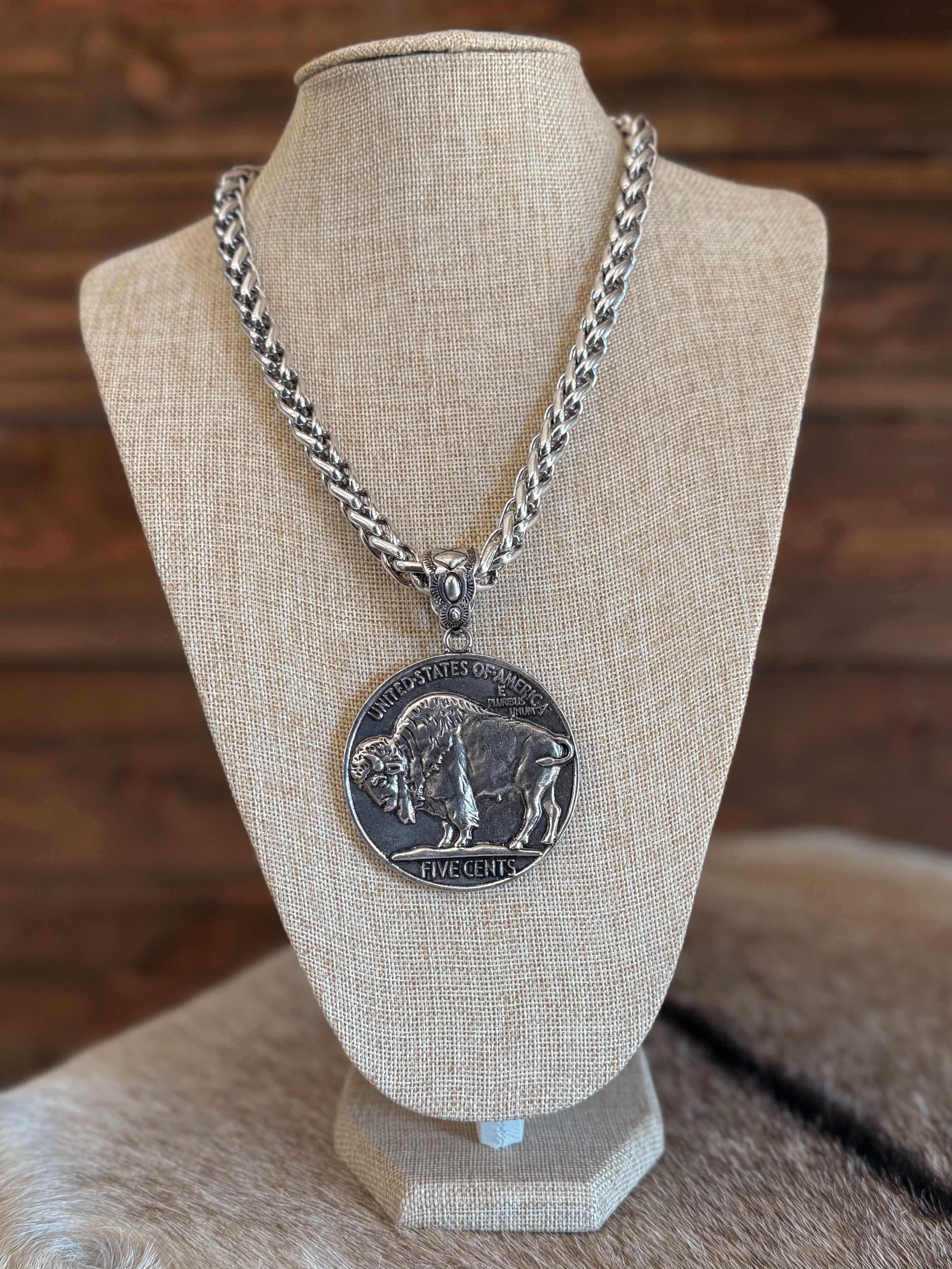 The Jesse Statement Necklace