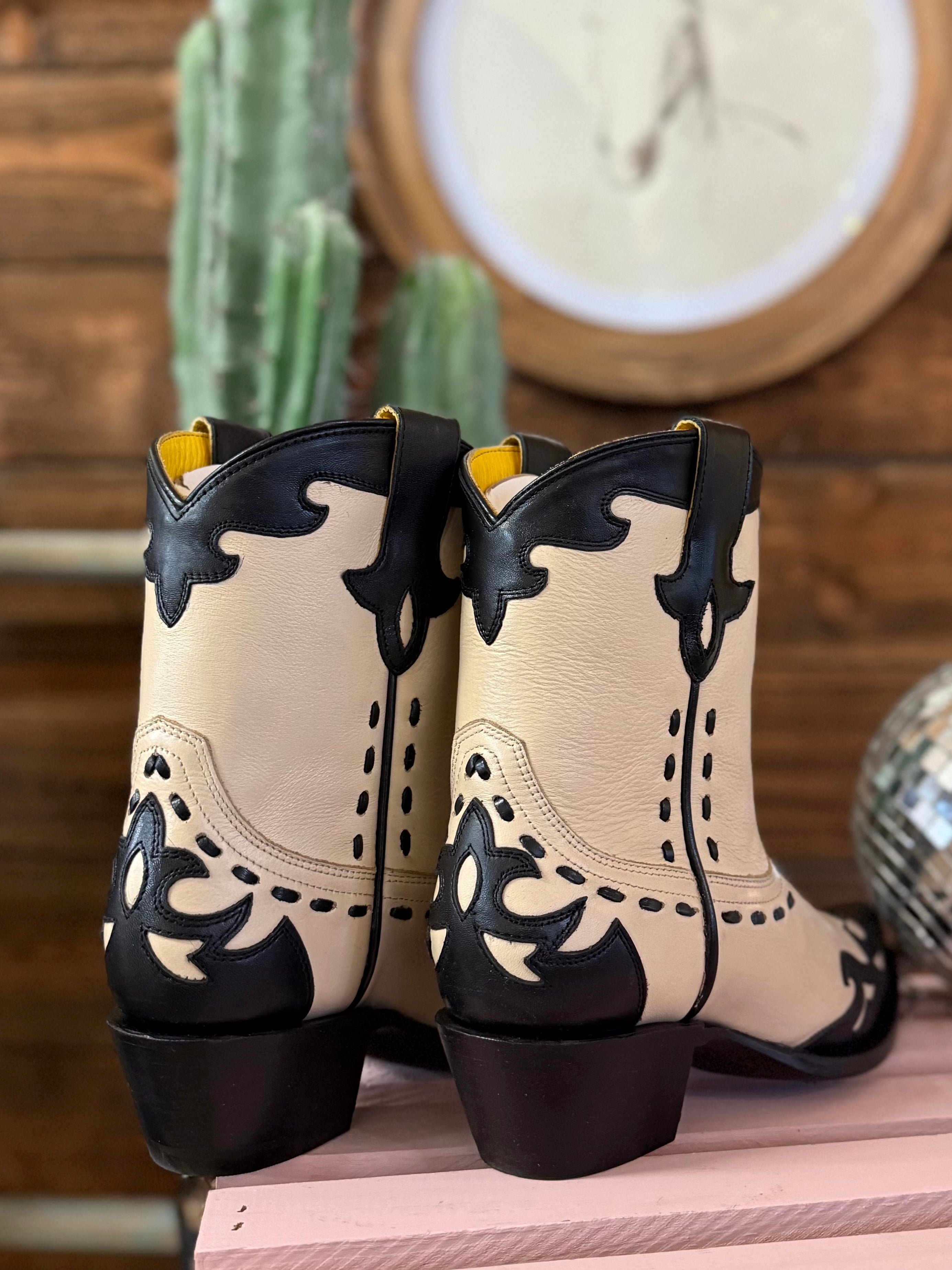 The Cookies & Cream Boot - Planet Cowboy