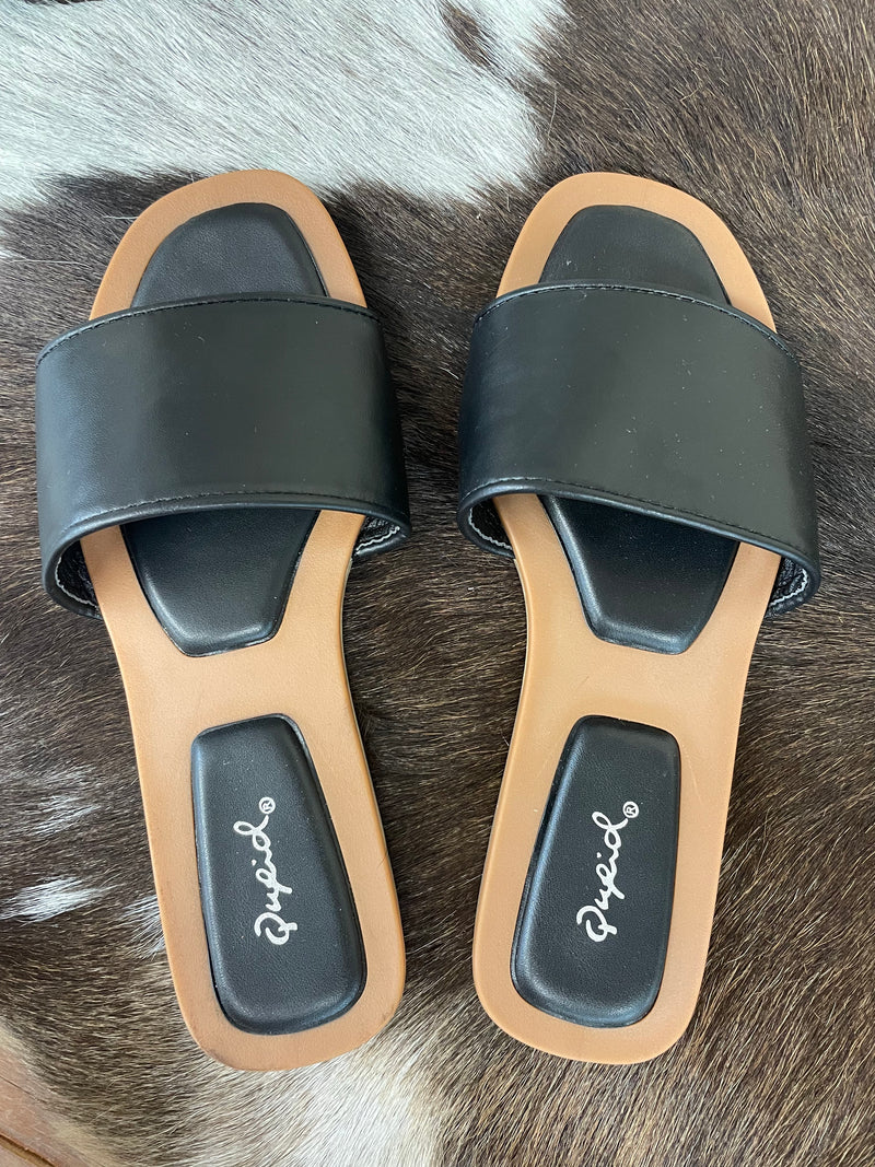The Laura Sandals - Black