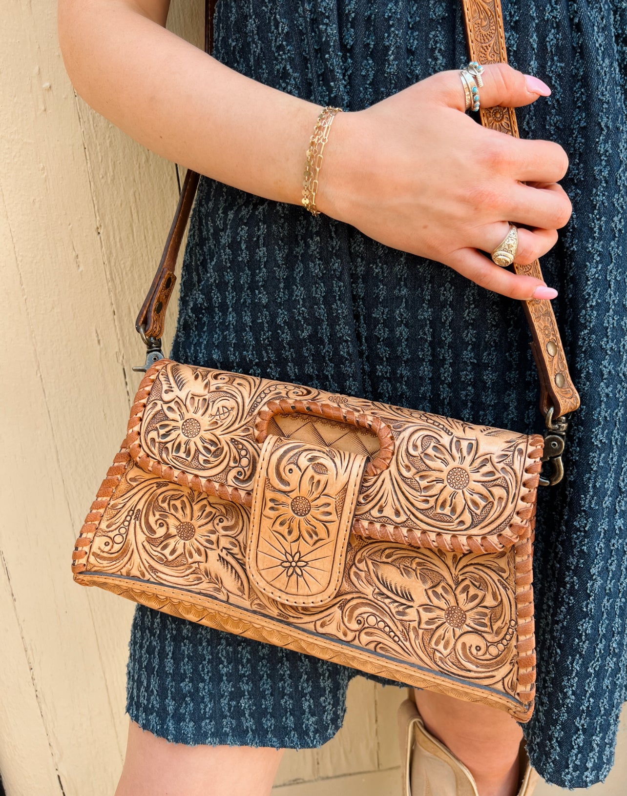 The American Darling Antique Tan Tooled Leather Purse